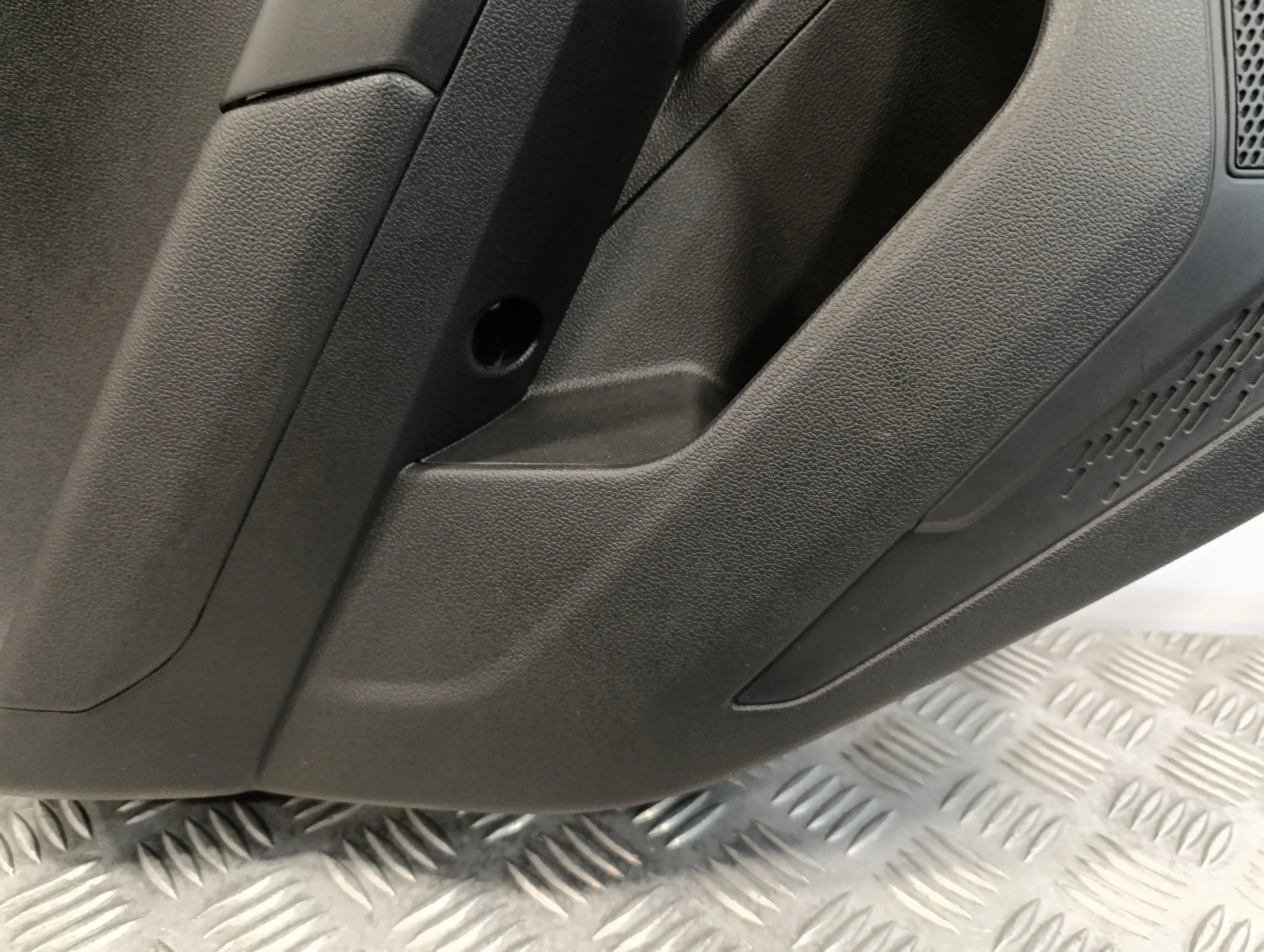 Guarnecido Puerta Trasera Izquierda para Volkswagen Polo