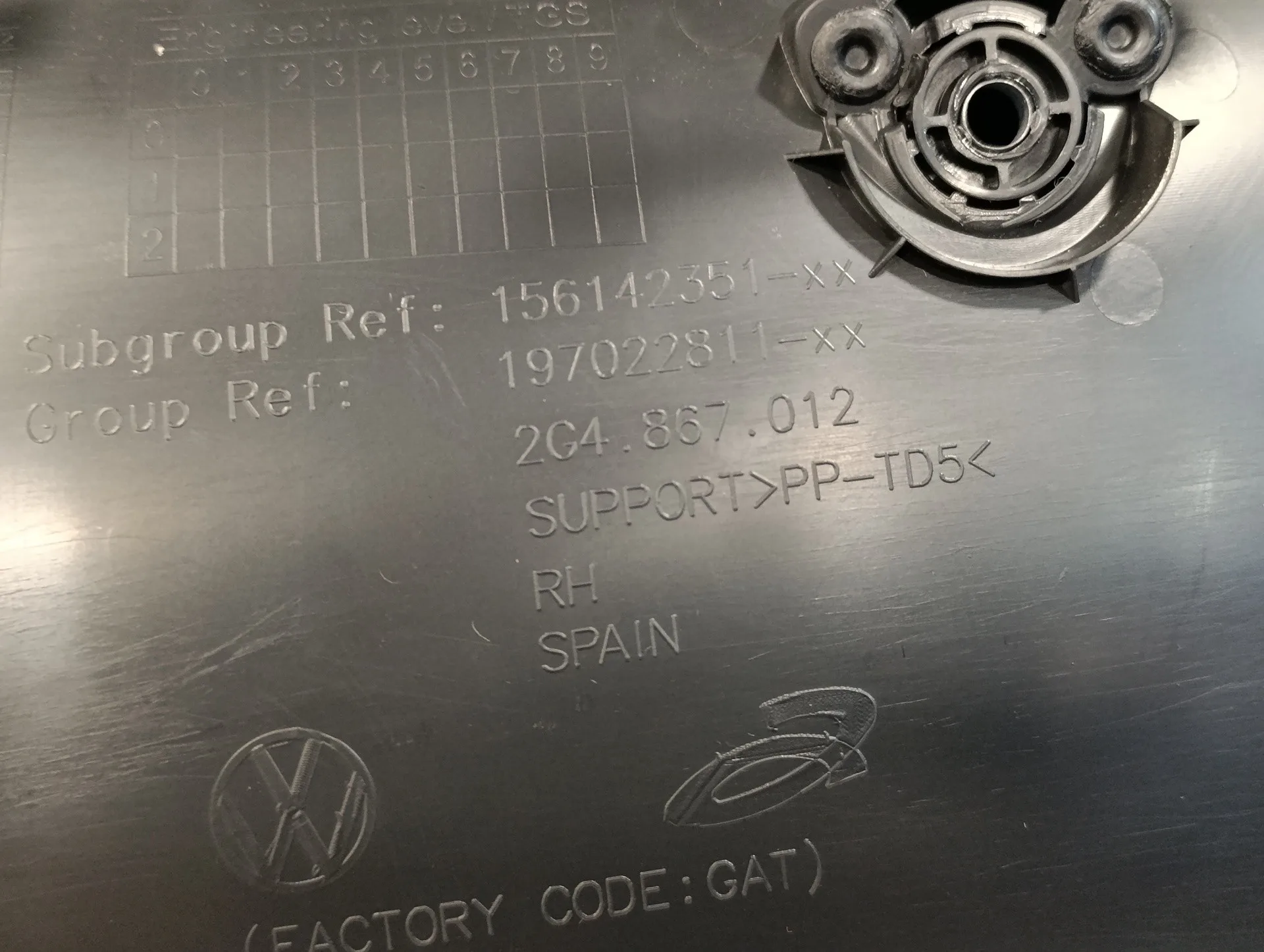 Guarnecido Puerta Delantera Derecha para Volkswagen Polo