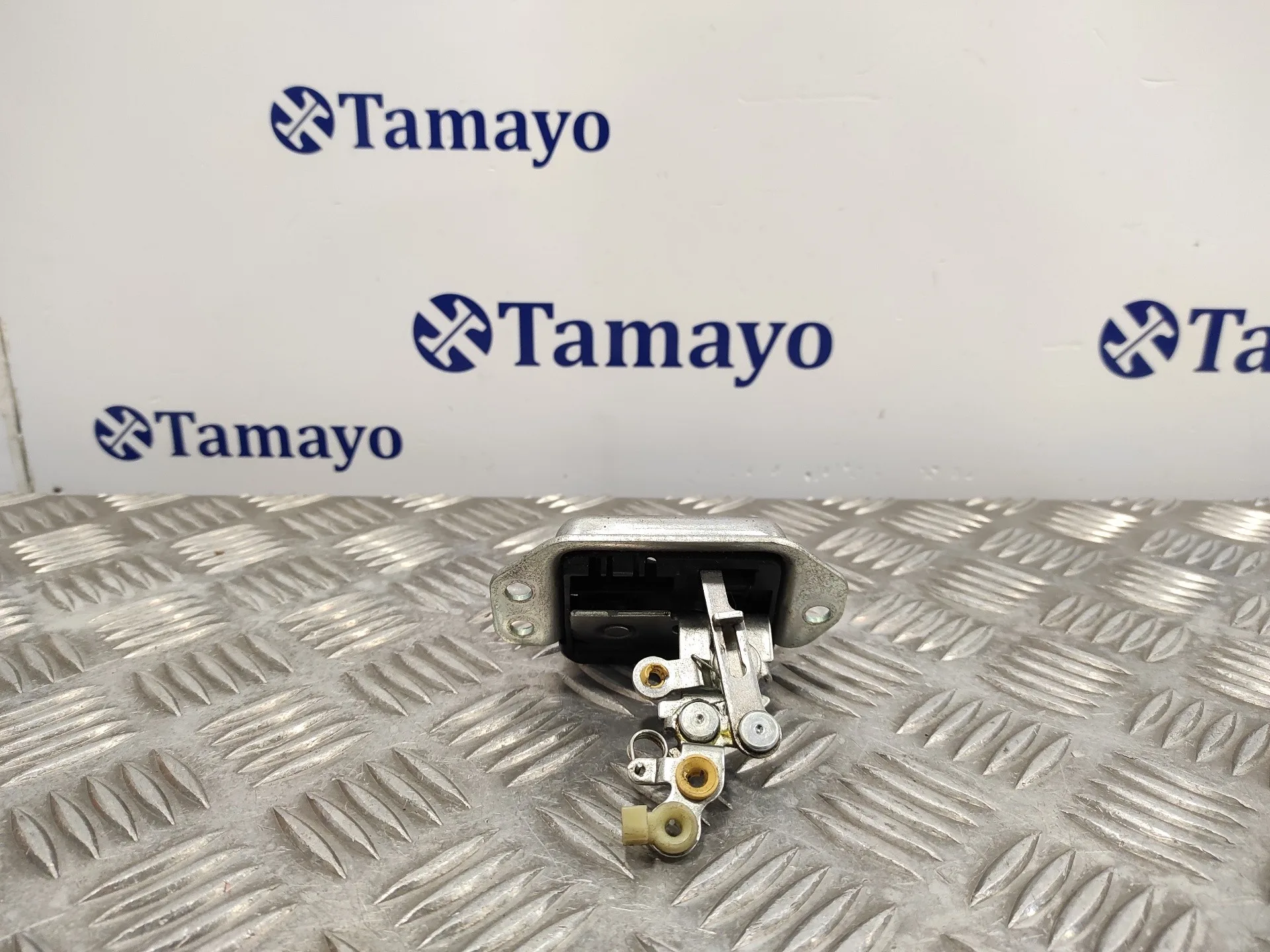 Cerradura Maletero / Porton para Chevrolet Kalos