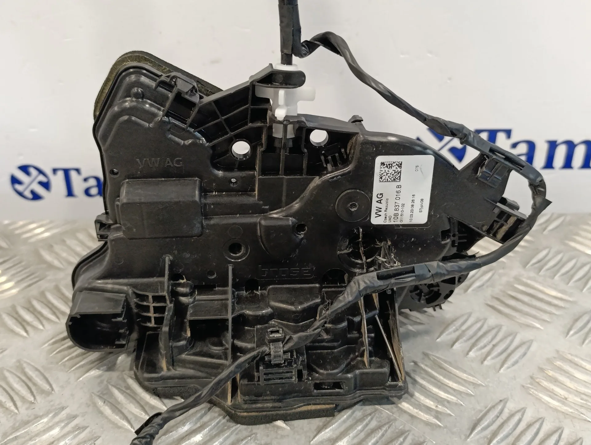 Cerradura Puerta Delantera Derecha para Volkswagen Polo