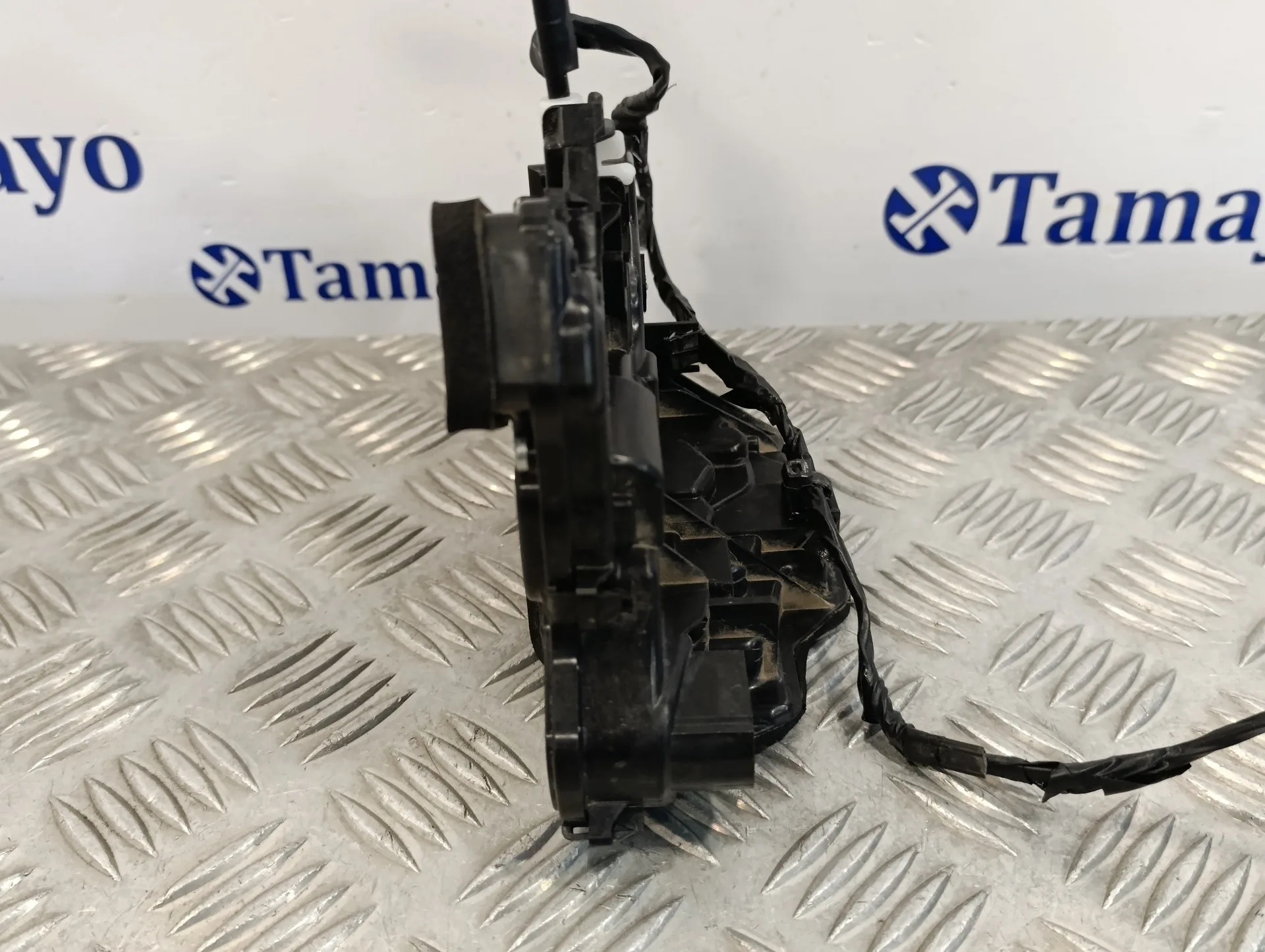 Cerradura Puerta Delantera Derecha para Volkswagen Polo