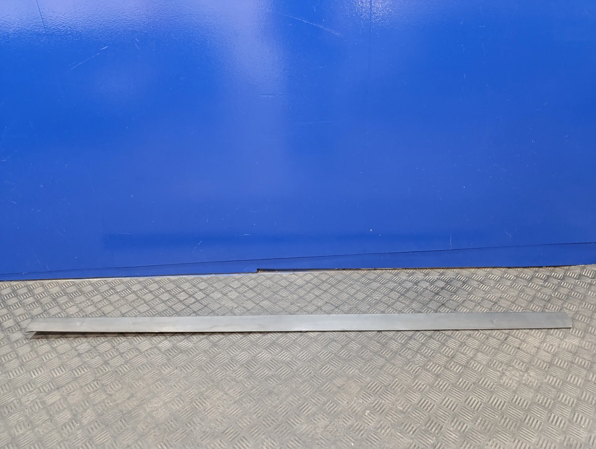 Faldon Lateral para Volkswagen Polo