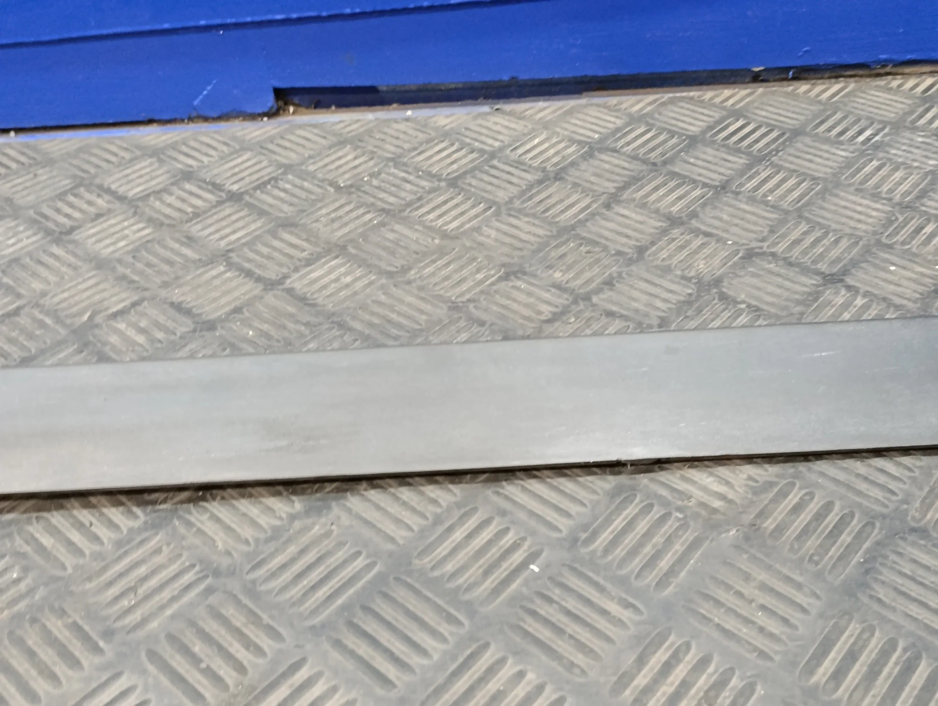 Faldon Lateral para Volkswagen Polo