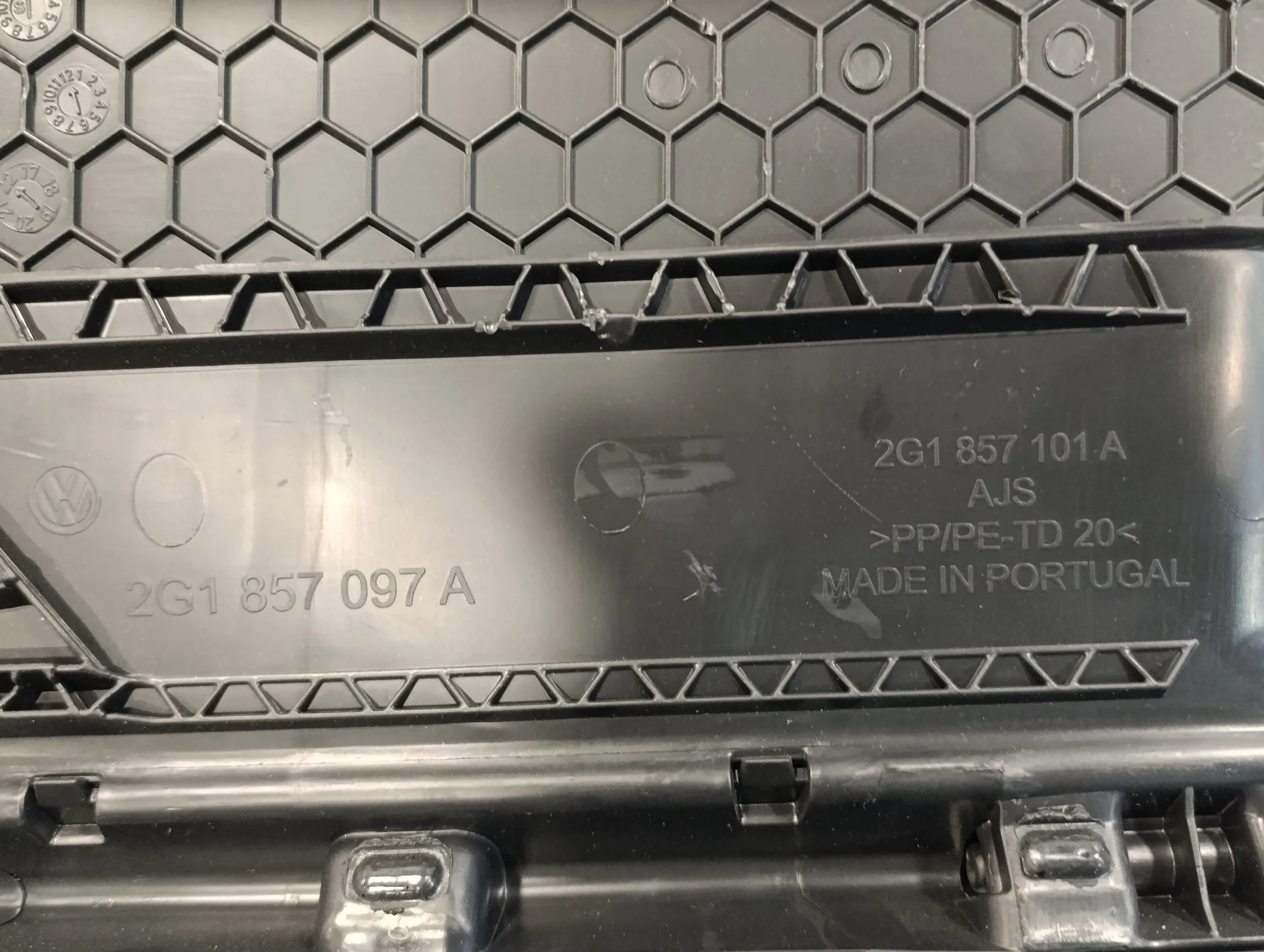 Guantera para Volkswagen Polo