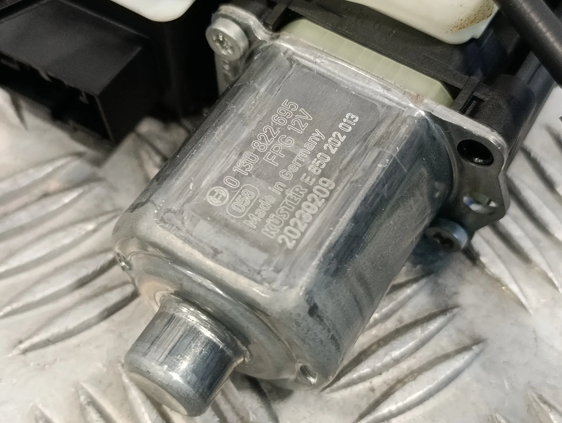 Elevalunas Trasero Izquierdo para Volkswagen Polo