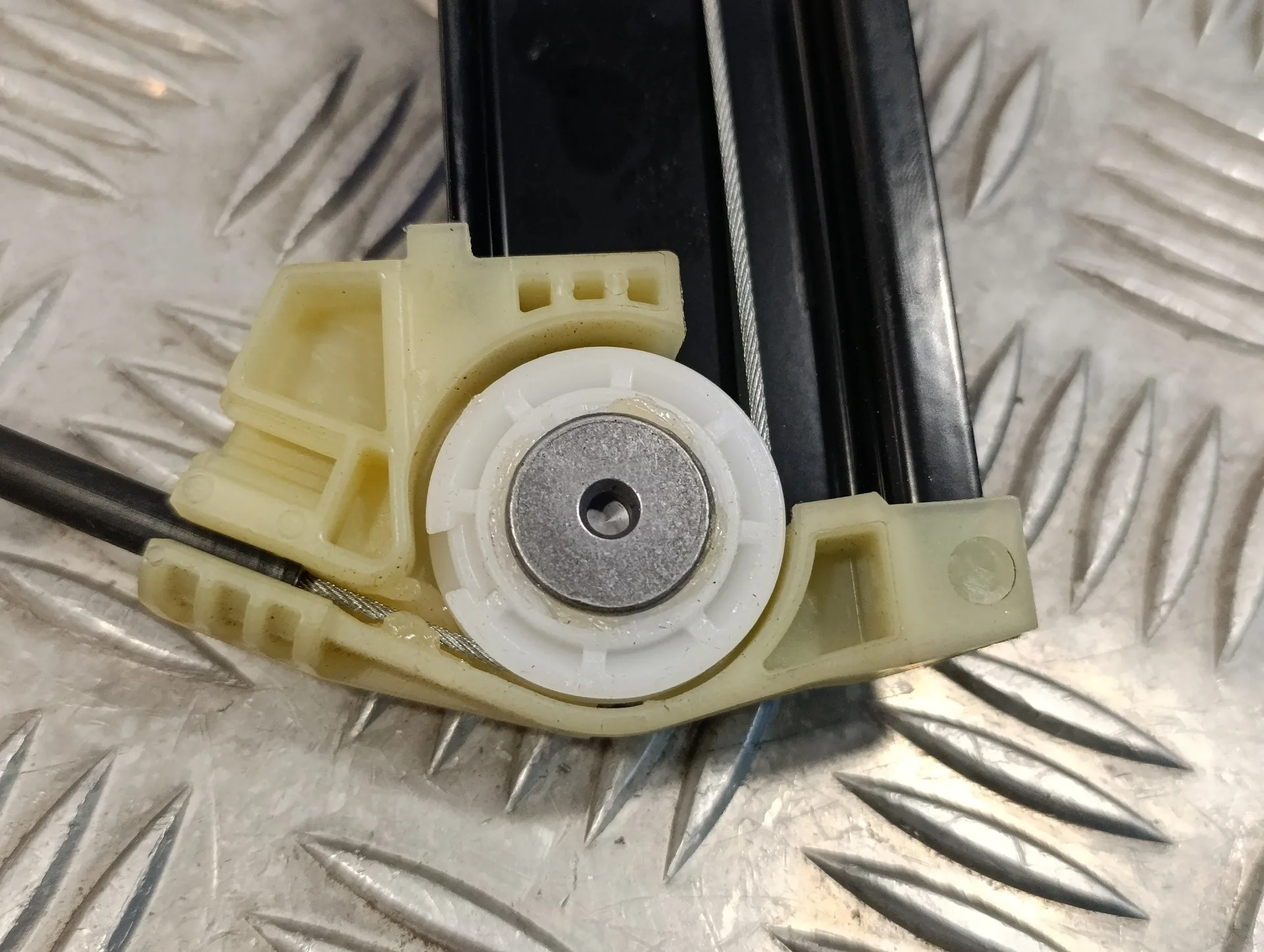 Elevalunas Delantero Izquierdo para Volkswagen Polo