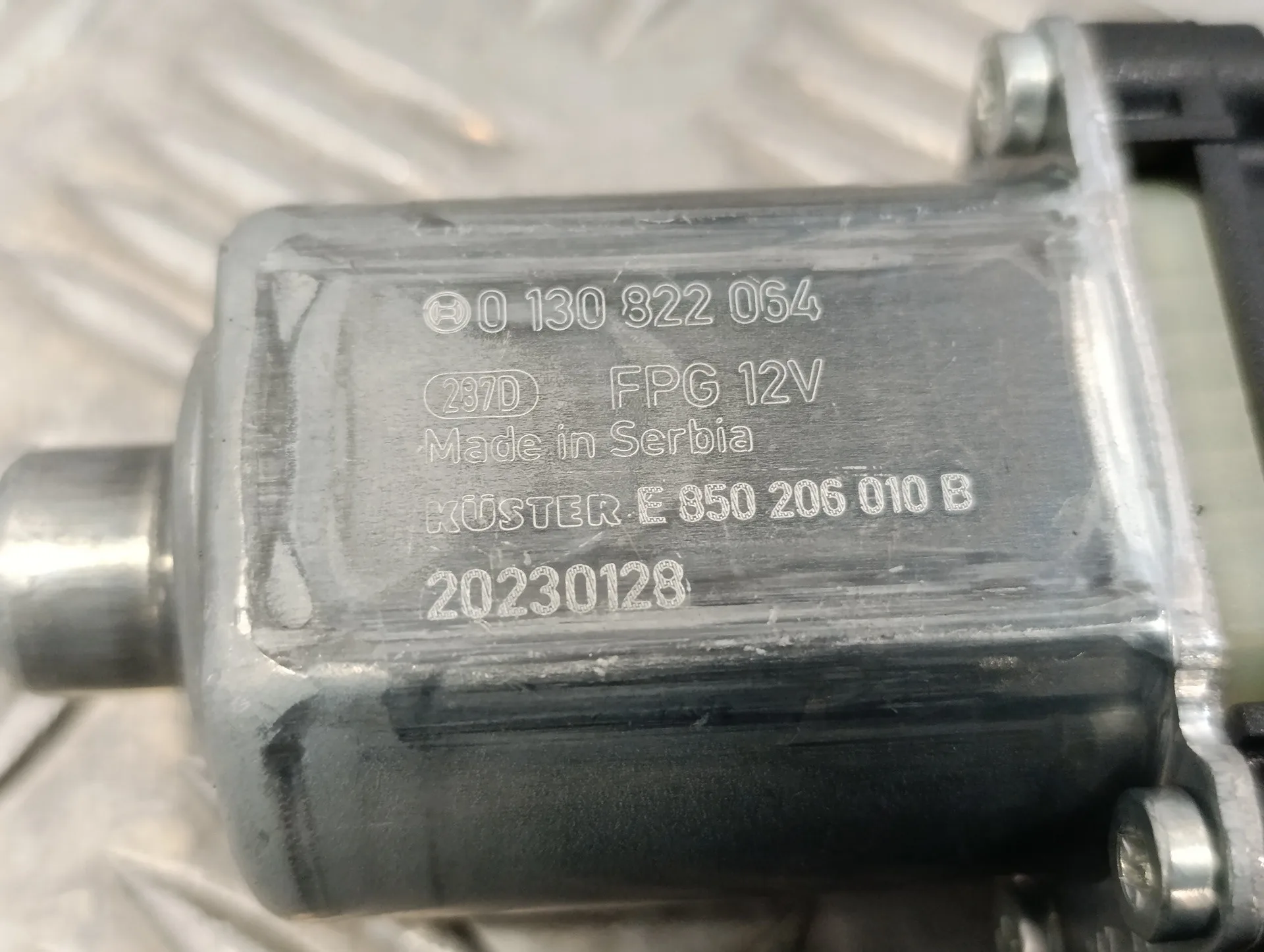 Elevalunas Delantero Derecho para Volkswagen Polo