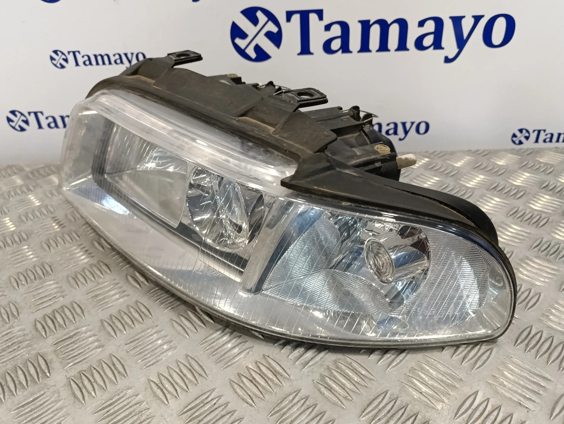 Faro Izquierdo para Audi A4 Berlina (B5)