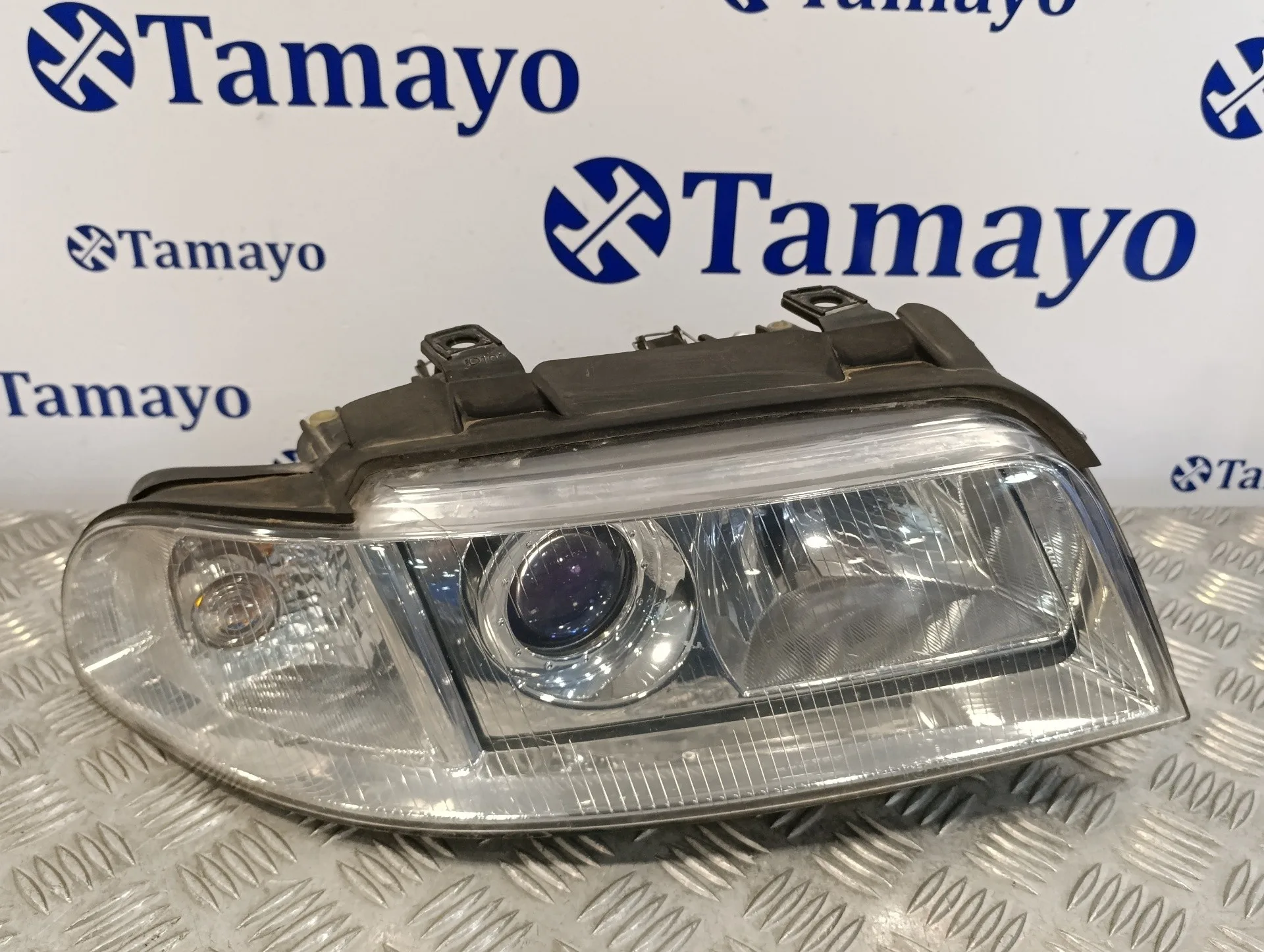Faro Derecho para Audi A4 Berlina (B5)