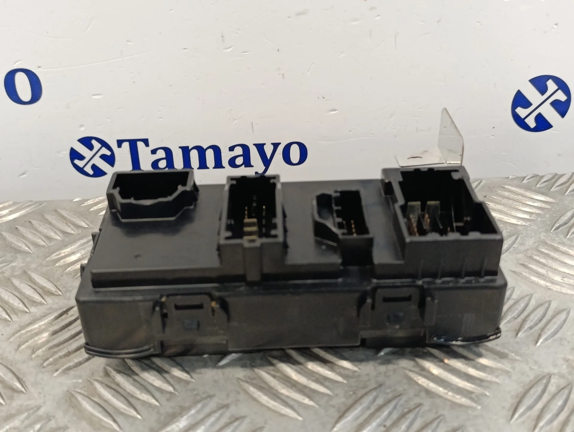 Caja Reles / Fusibles para Hyundai I20