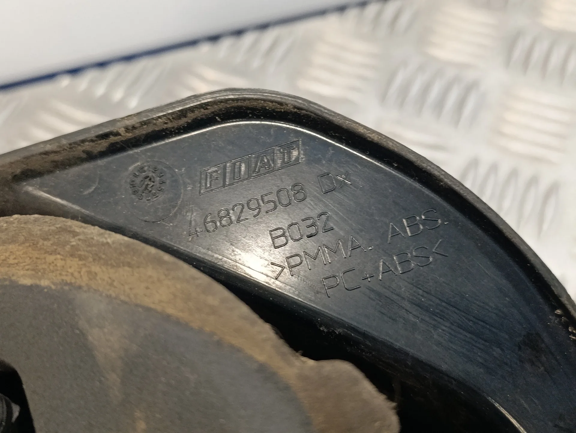 Piloto Trasero Derecho para Fiat Idea (135)