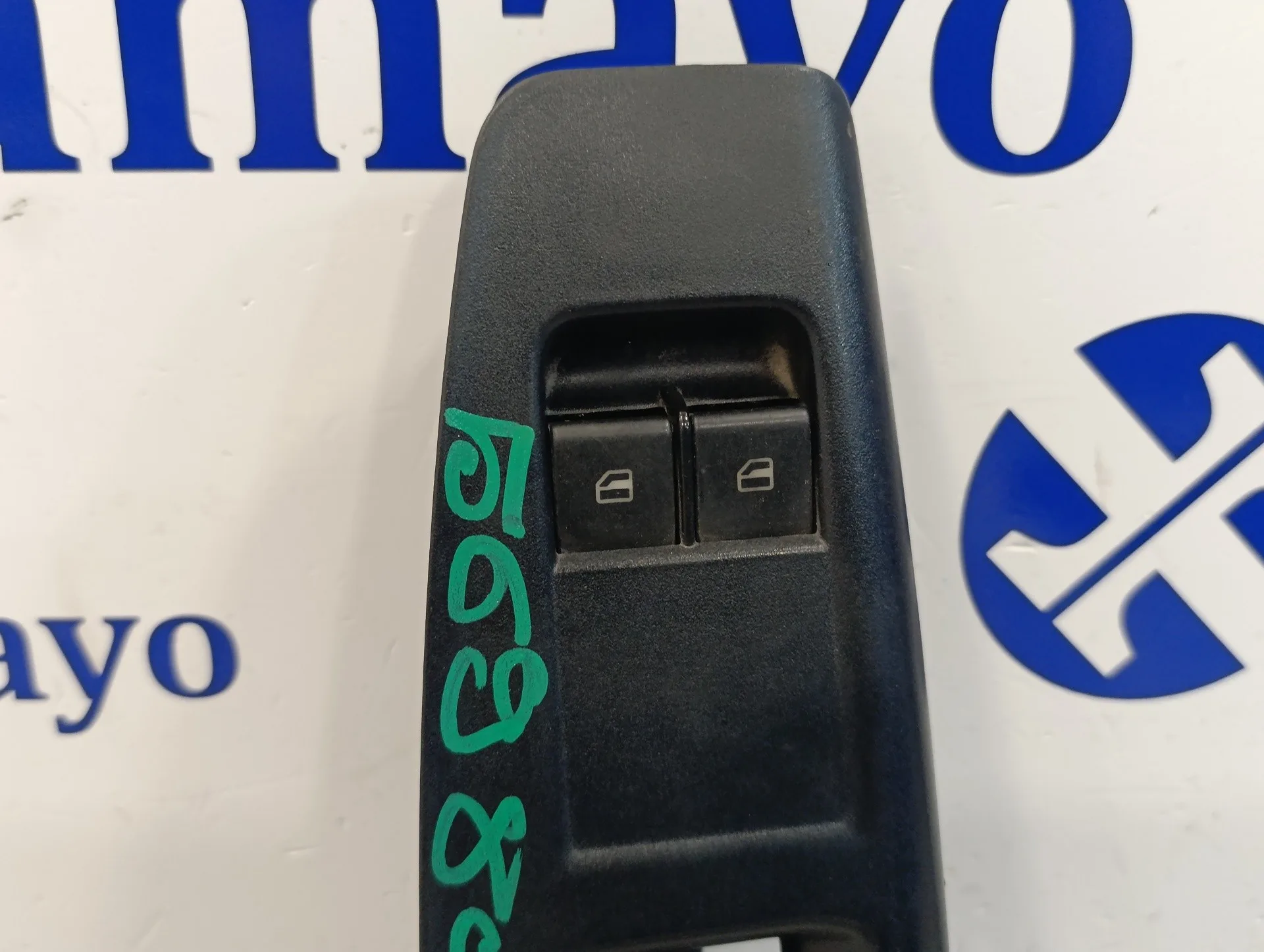 Mando Elevalunas Delantero Izquierdo para Volkswagen Polo (9N3)