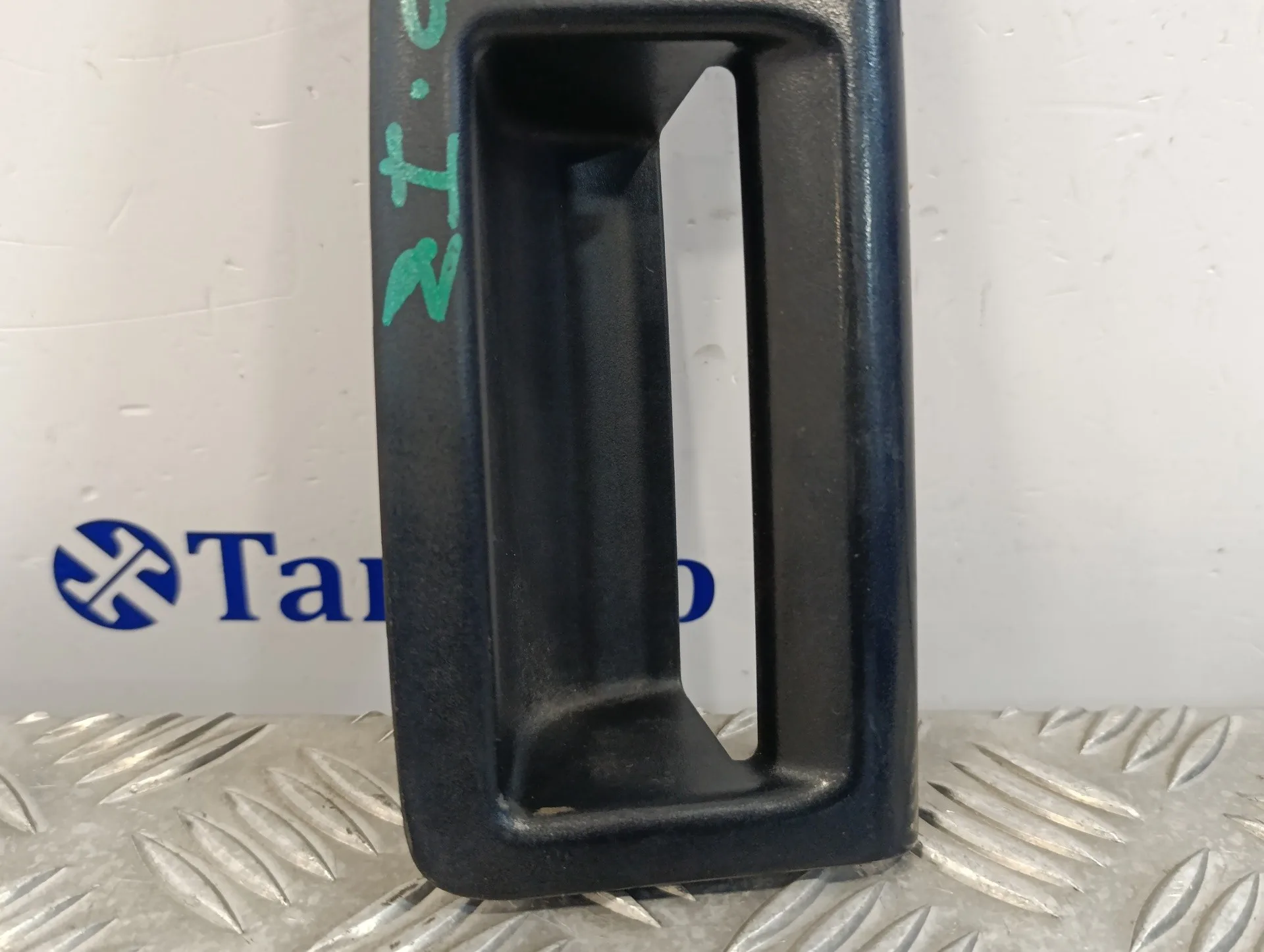 Mando Elevalunas Delantero Izquierdo para Volkswagen Polo (9N3)