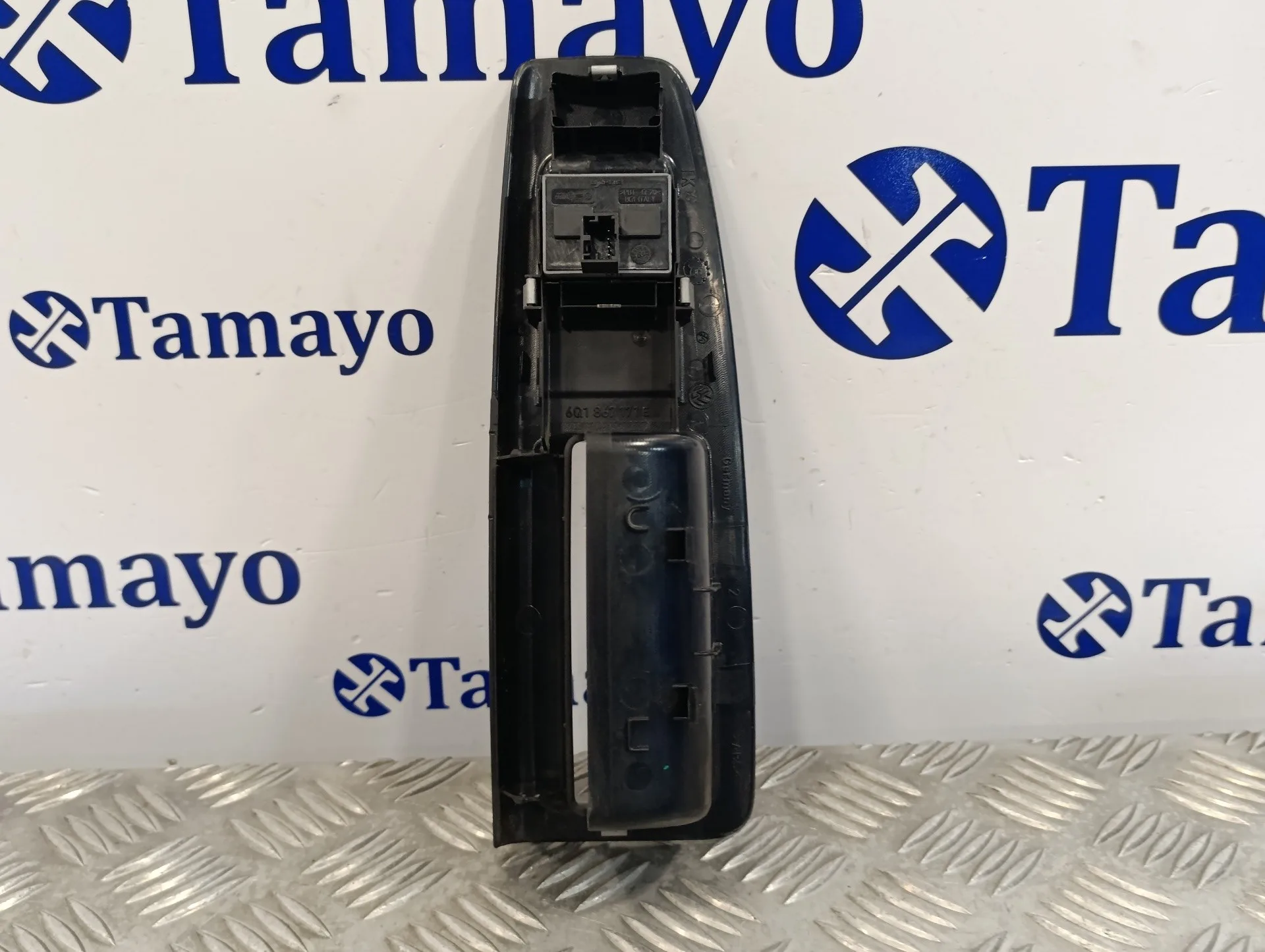 Mando Elevalunas Delantero Izquierdo para Volkswagen Polo (9N3)