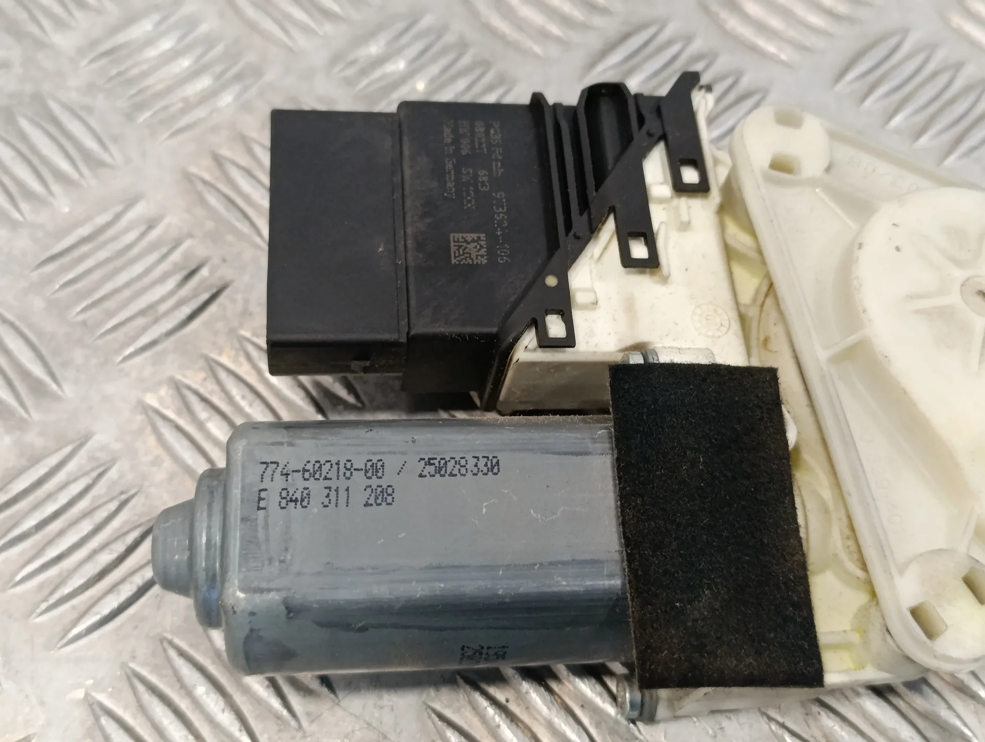 Elevalunas Trasero Izquierdo para Seat Toledo (5P2)