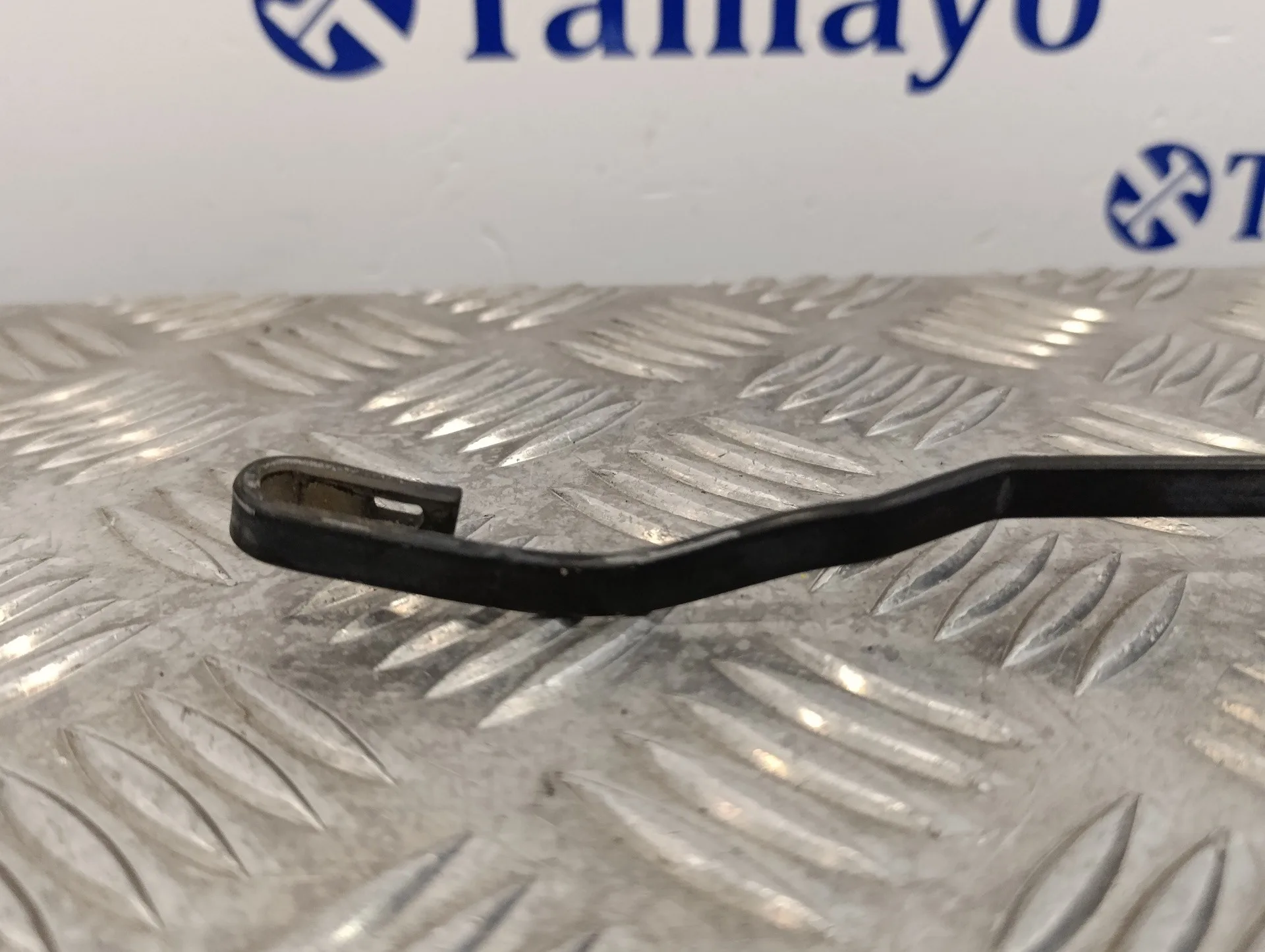 Brazo Limpia Trasero para Ford Sierra Berlina