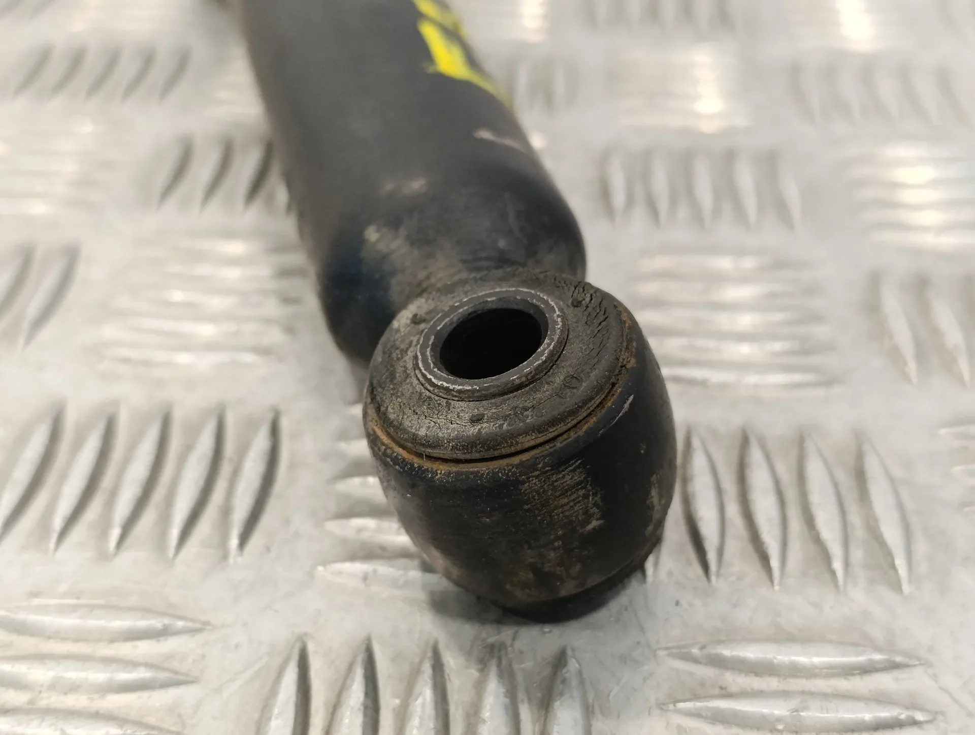 Amortiguador Delantero Izquierdo para Suzuki Jimny Sn (Fj)
