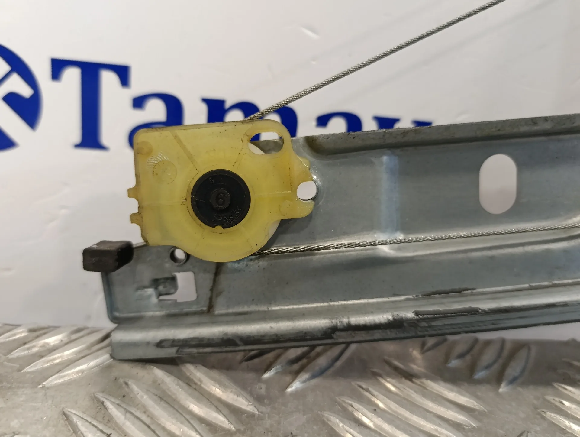Elevalunas Delantero Derecho para Peugeot 207