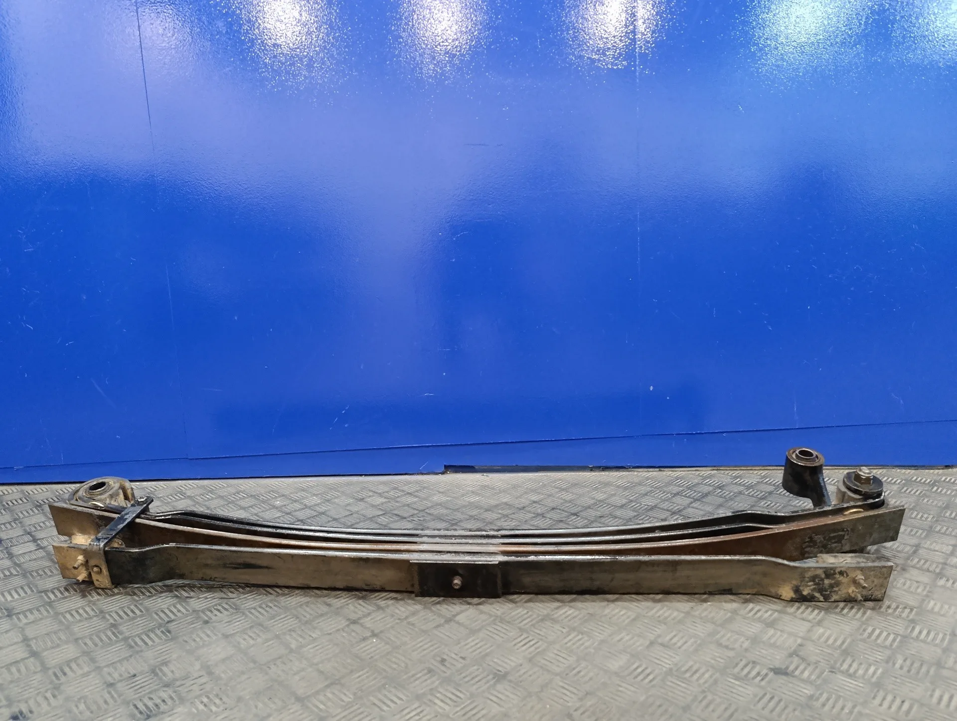 Ballesta Trasera para Nissan Cabstar