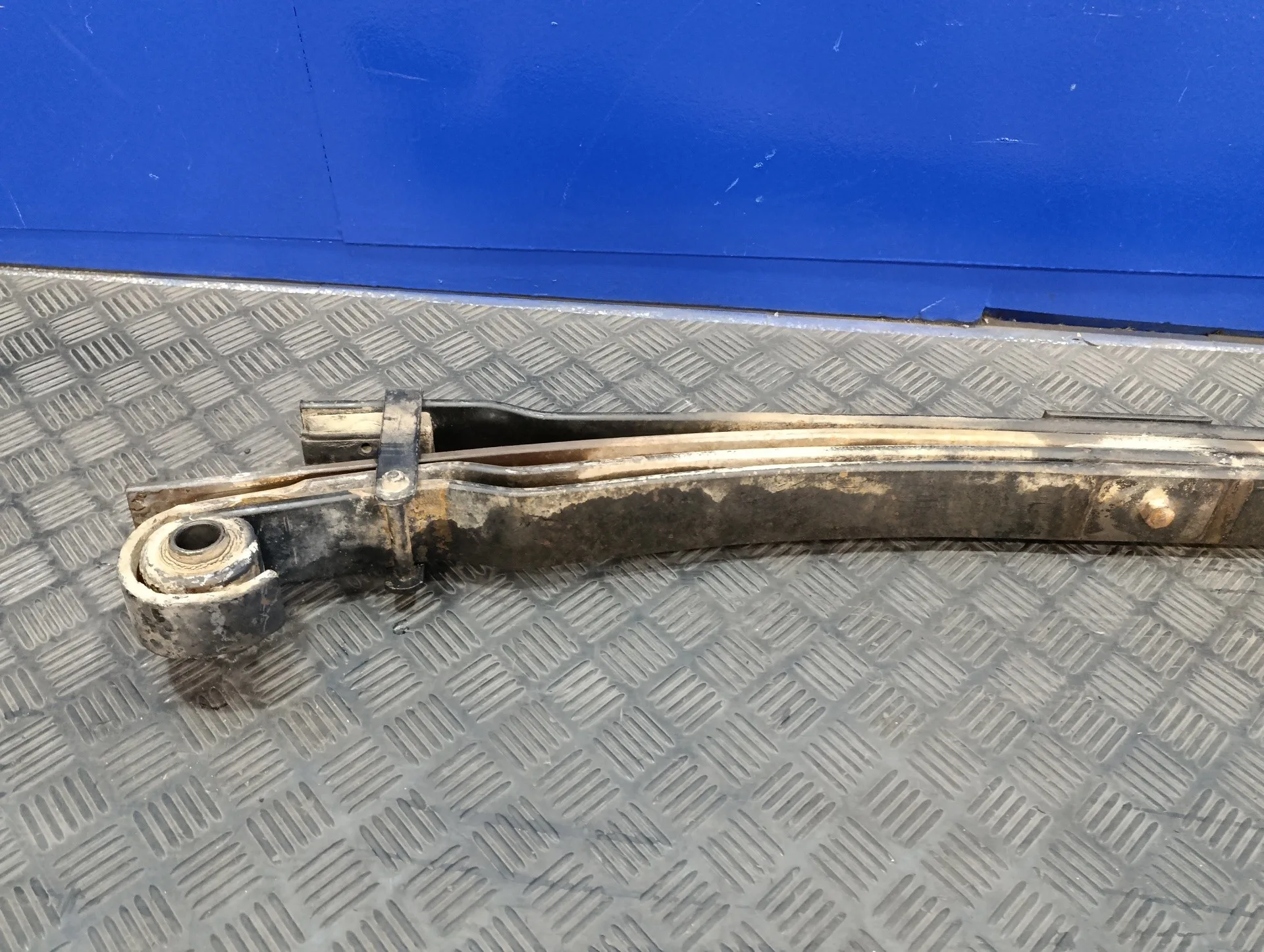 Ballesta Trasera para Nissan Cabstar