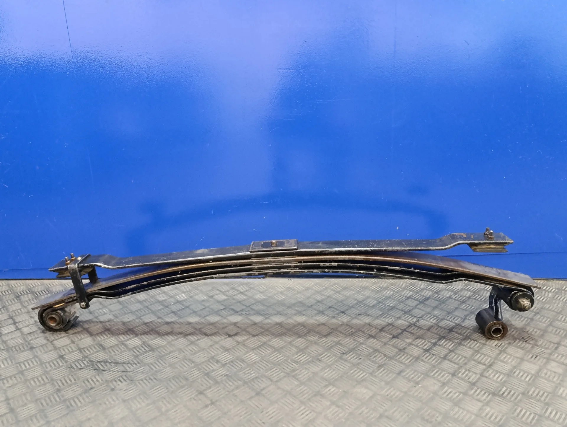 Ballesta Trasera para Nissan Cabstar