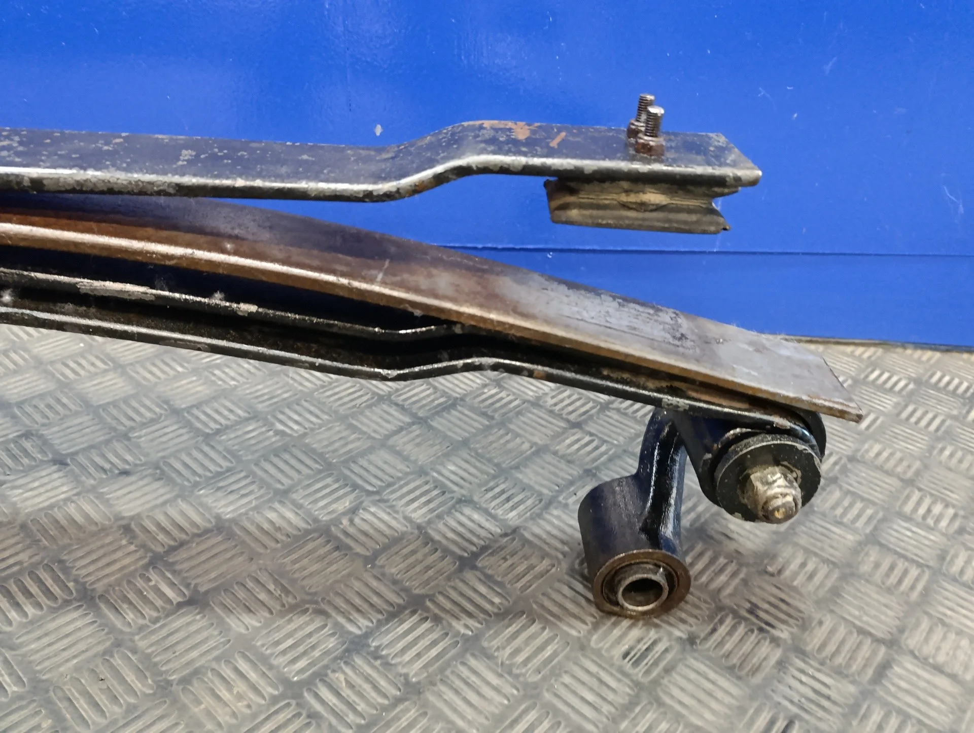 Ballesta Trasera para Nissan Cabstar
