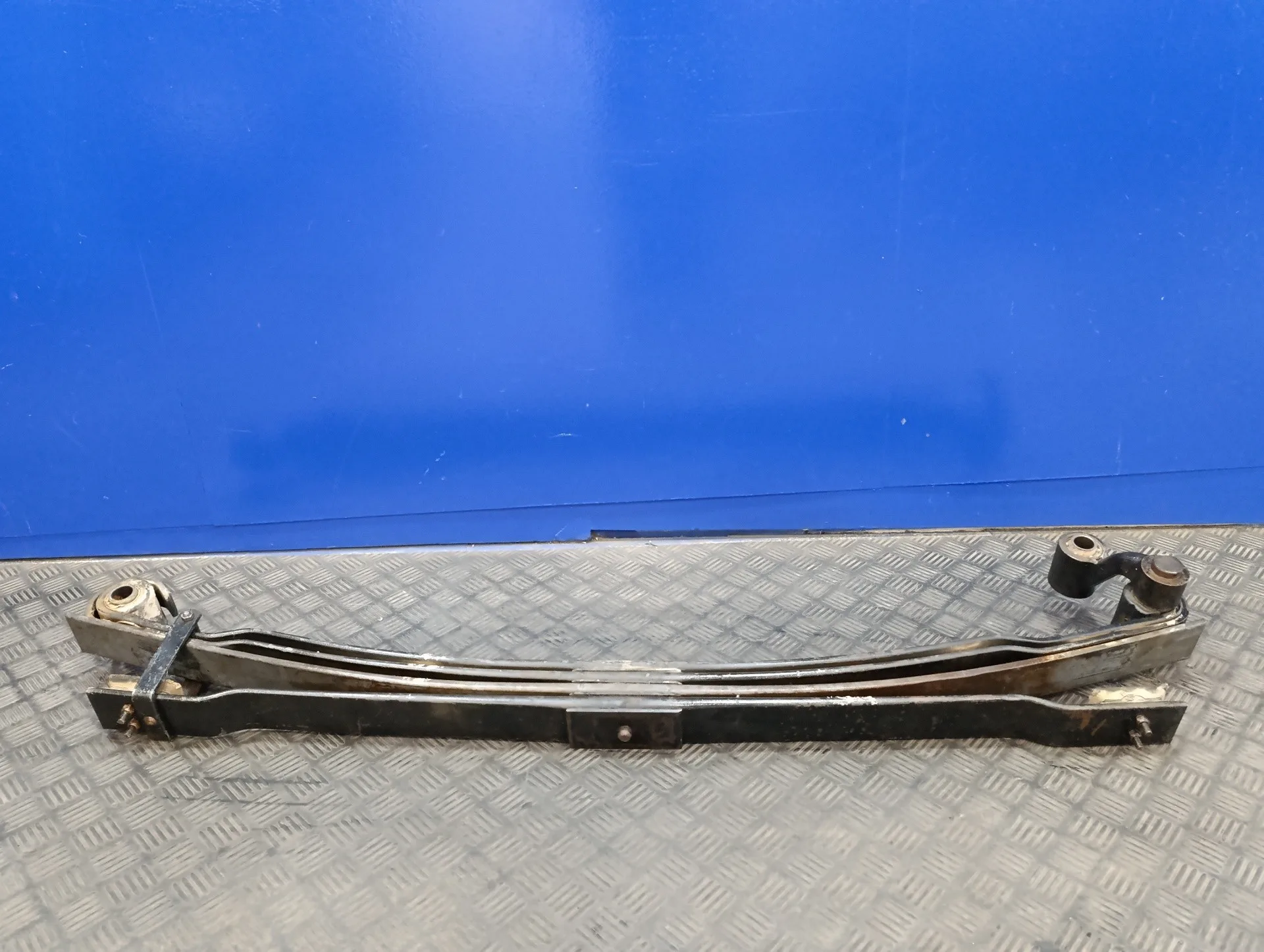 Ballesta Trasera para Nissan Cabstar