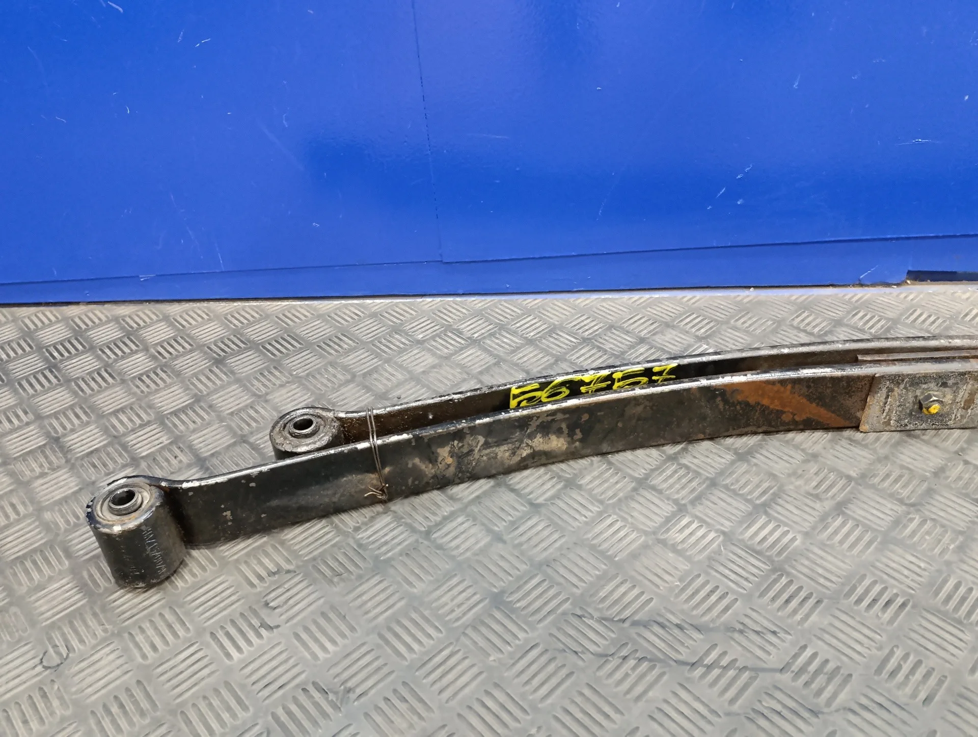 Ballesta Trasera para Nissan Cabstar