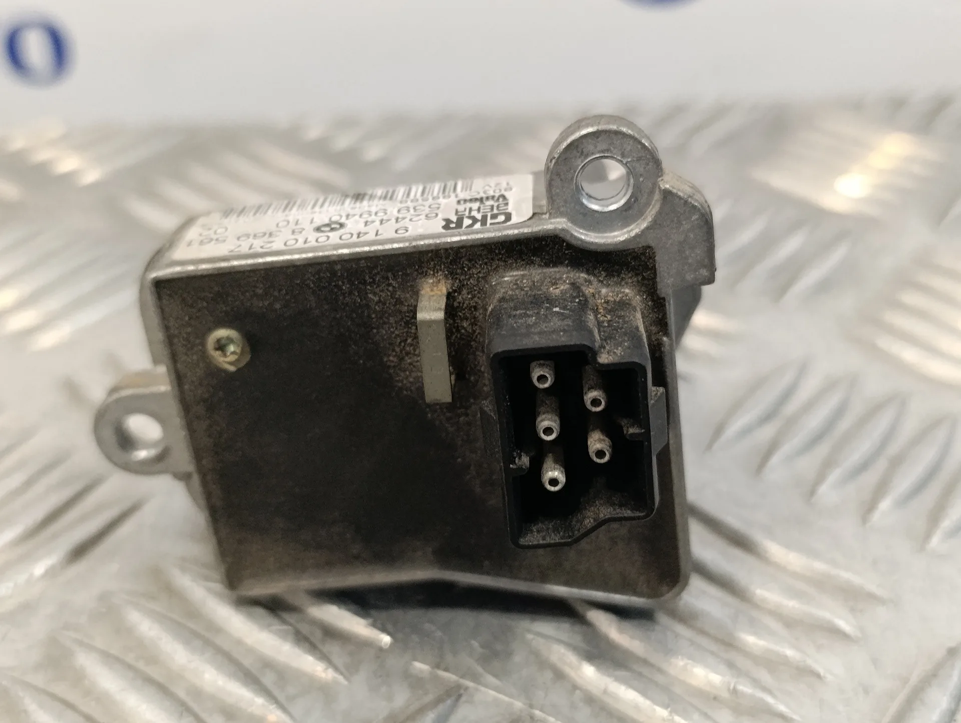 Caja Precalentamiento para Bmw X5 (E53)