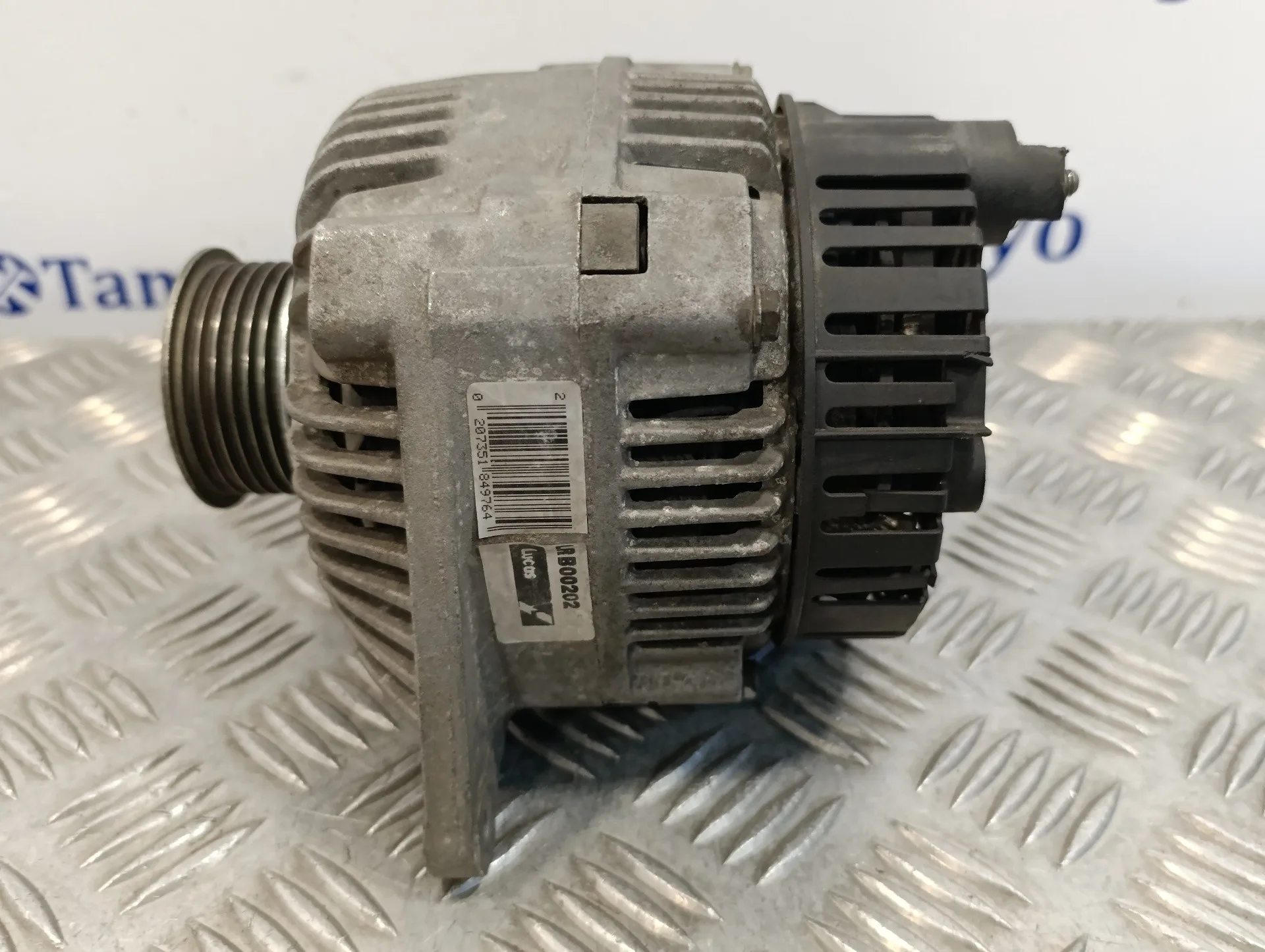 Alternador para Renault Laguna (B56)