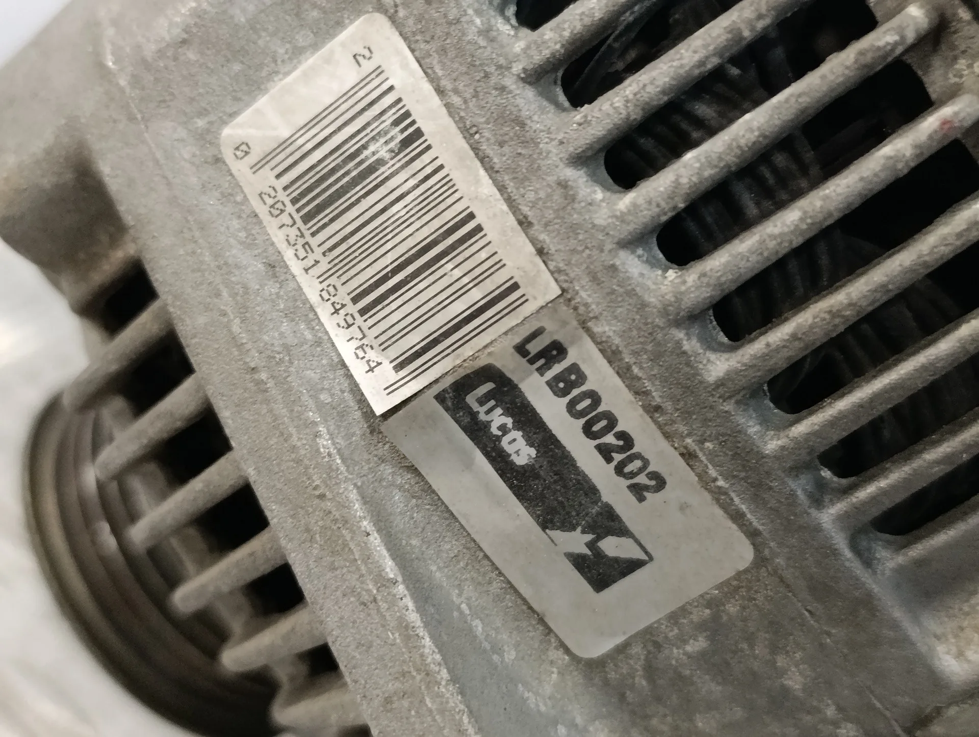 Alternador para Renault Laguna (B56)