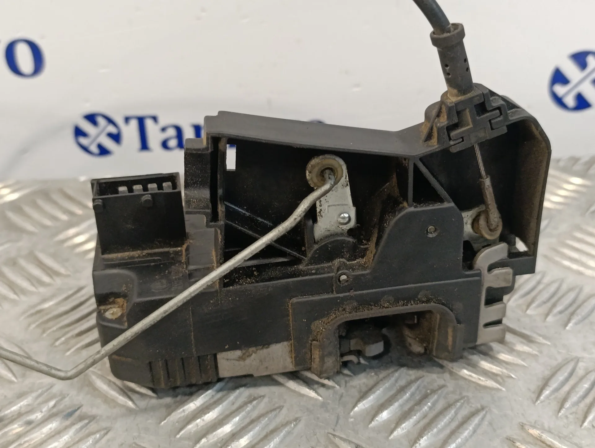 Cerradura Puerta Delantera Izquierda para Renault Trafic Caja Cerrada (Ab 4.01)