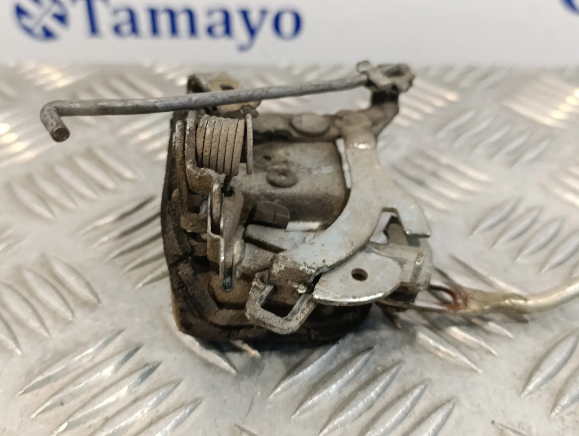Cerradura Puerta Delantera Derecha para Mitsubishi Montero (L040)
