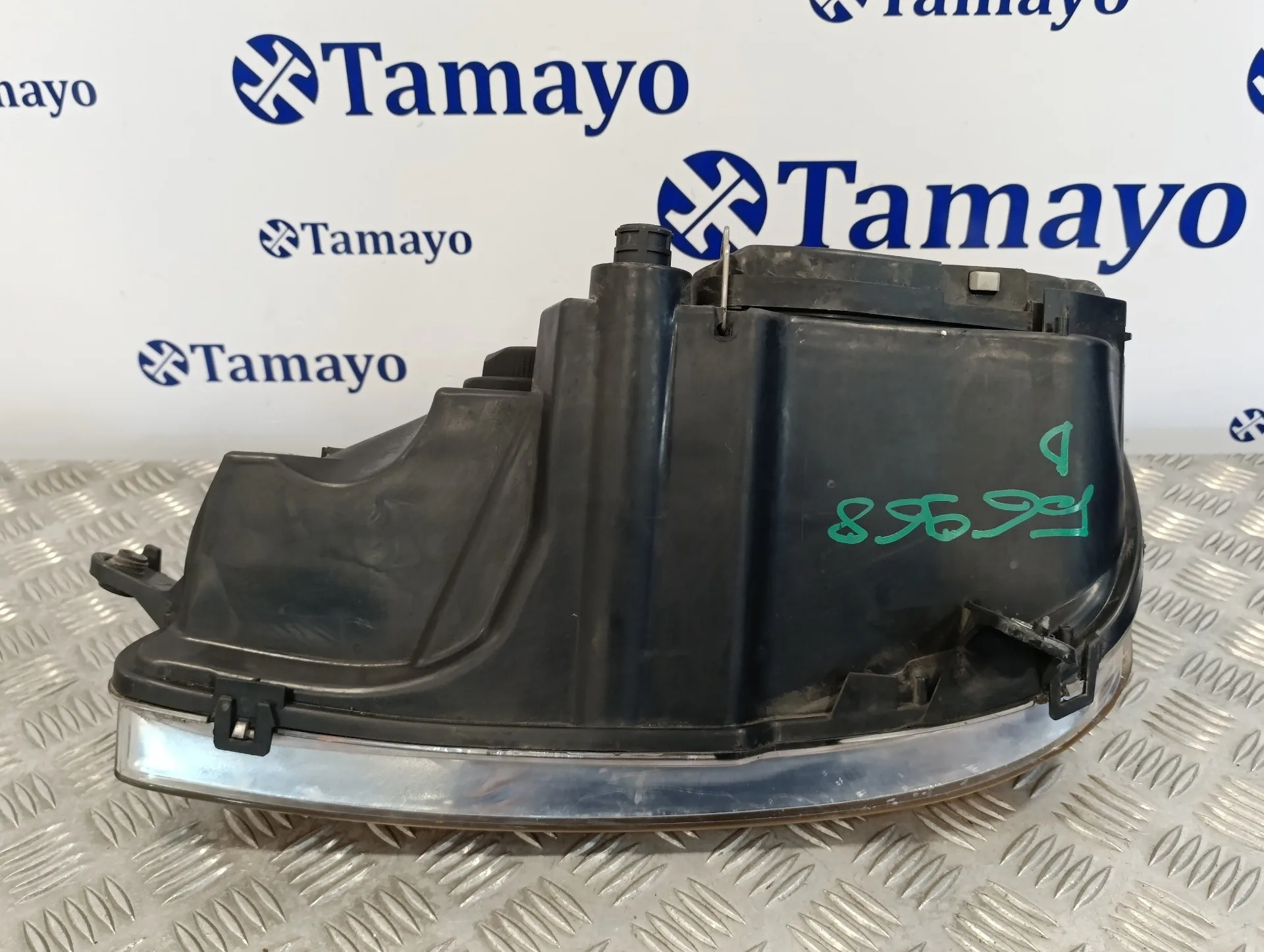 Faro Derecho para Fiat Idea (135)
