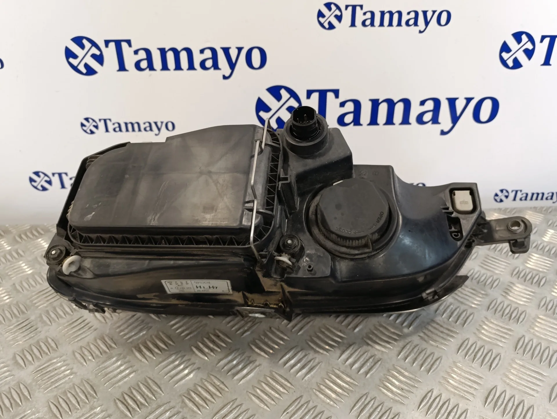 Faro Derecho para Fiat Idea (135)