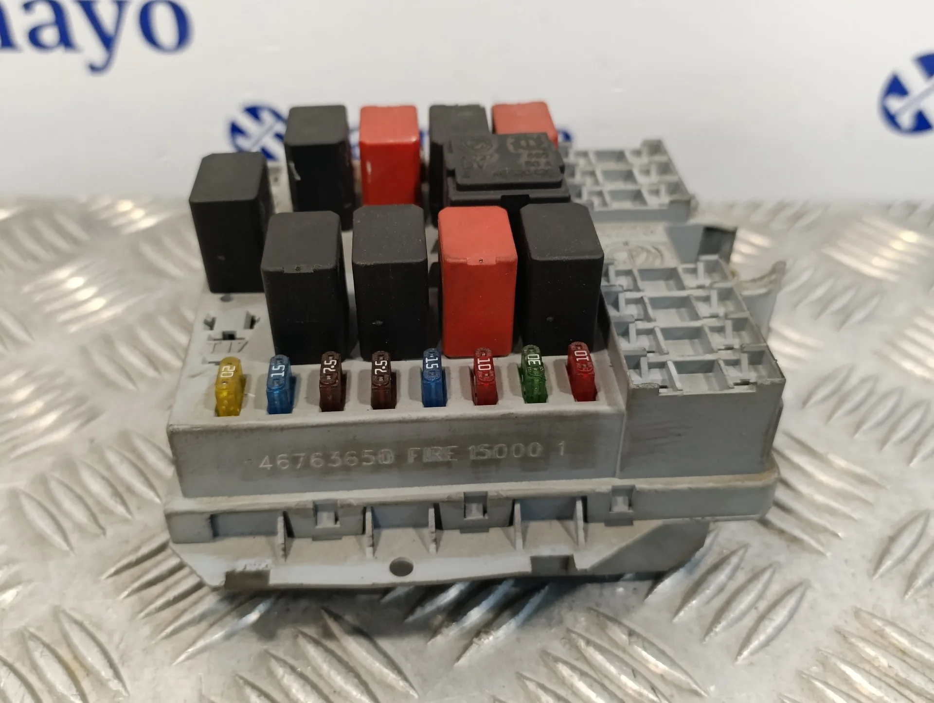 Caja Reles / Fusibles para Fiat Punto Berlina (188)