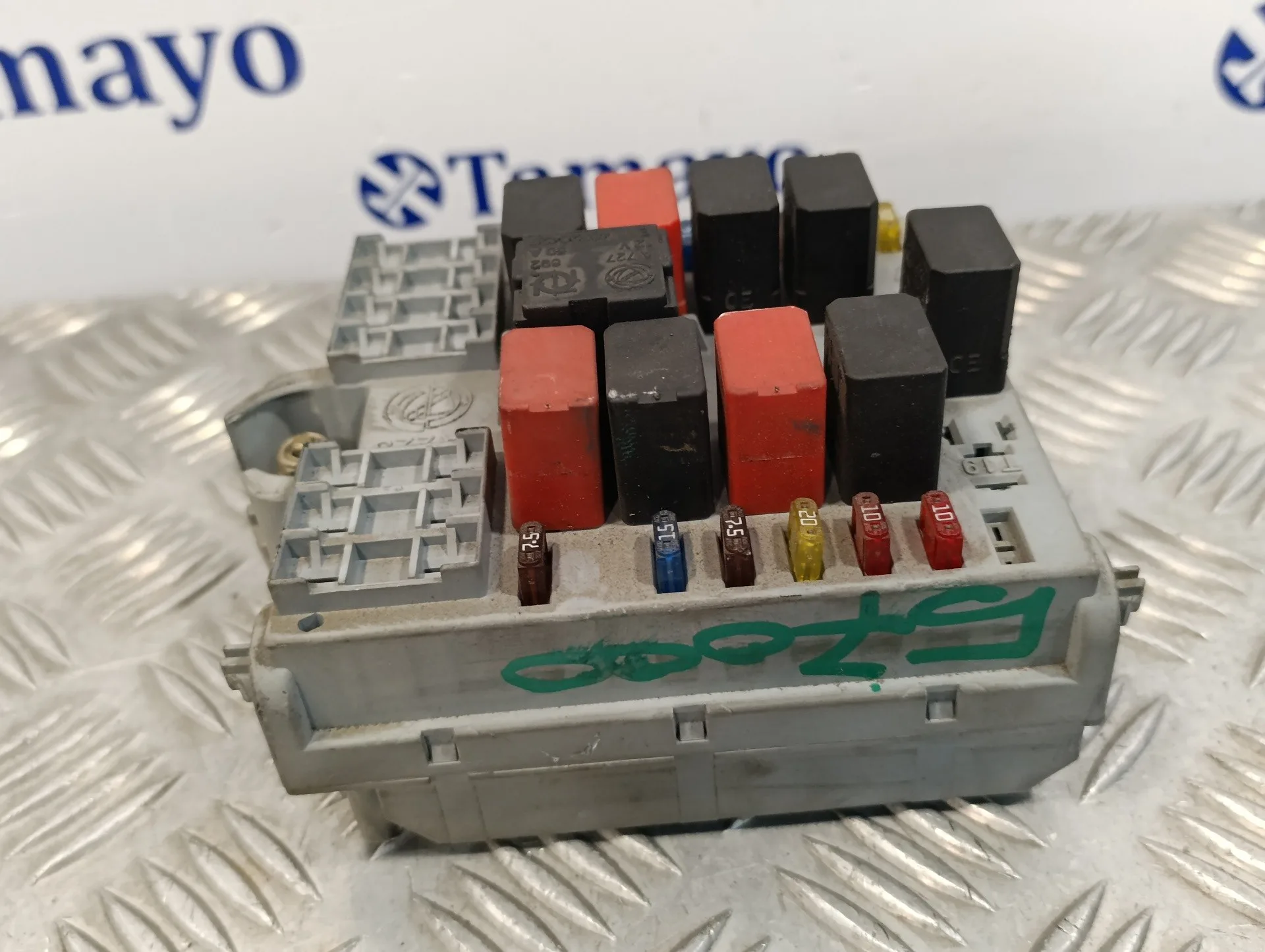 Caja Reles / Fusibles para Fiat Punto Berlina (188)