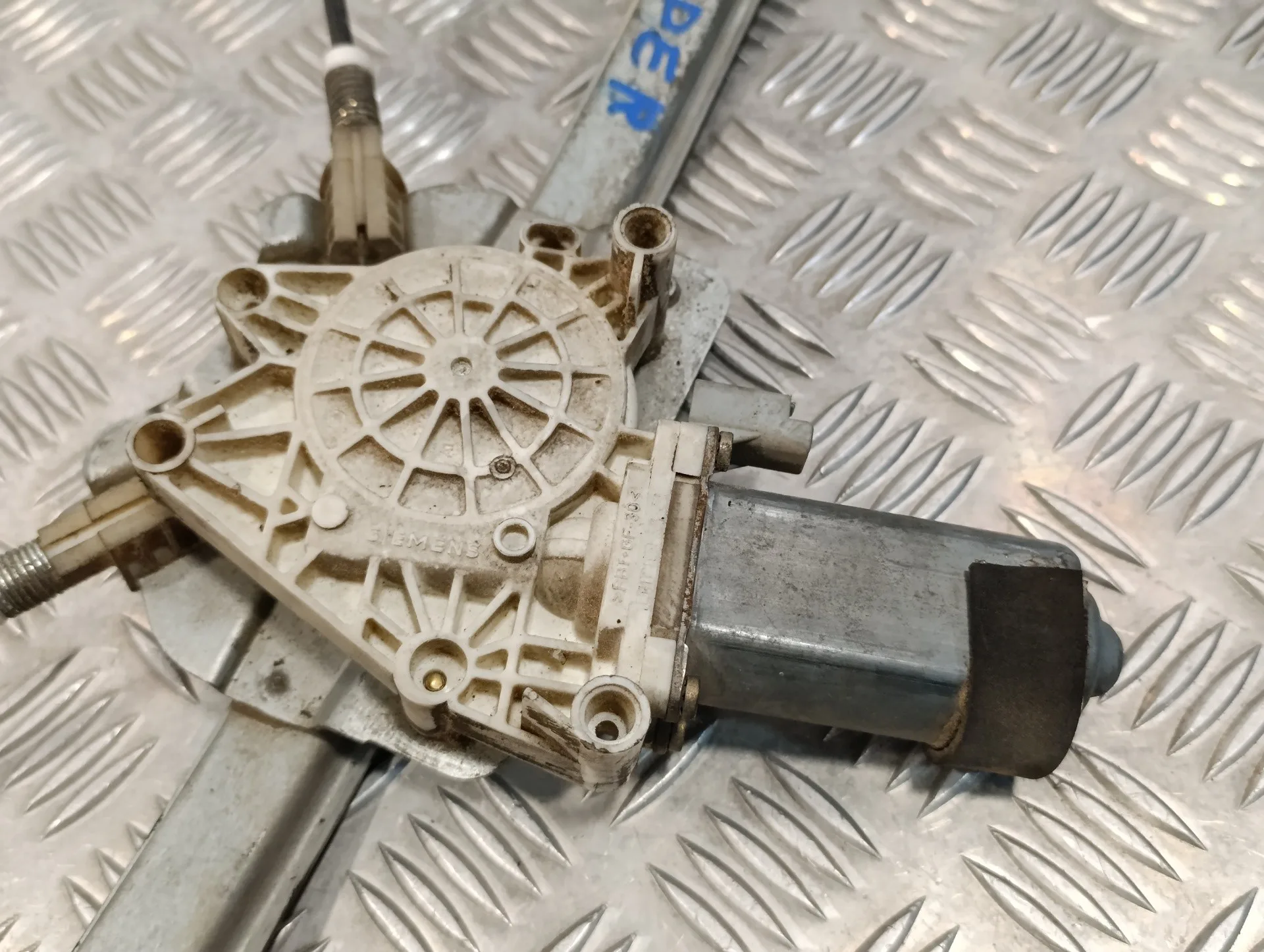 Elevalunas Delantero Derecho para Peugeot 206 Cc