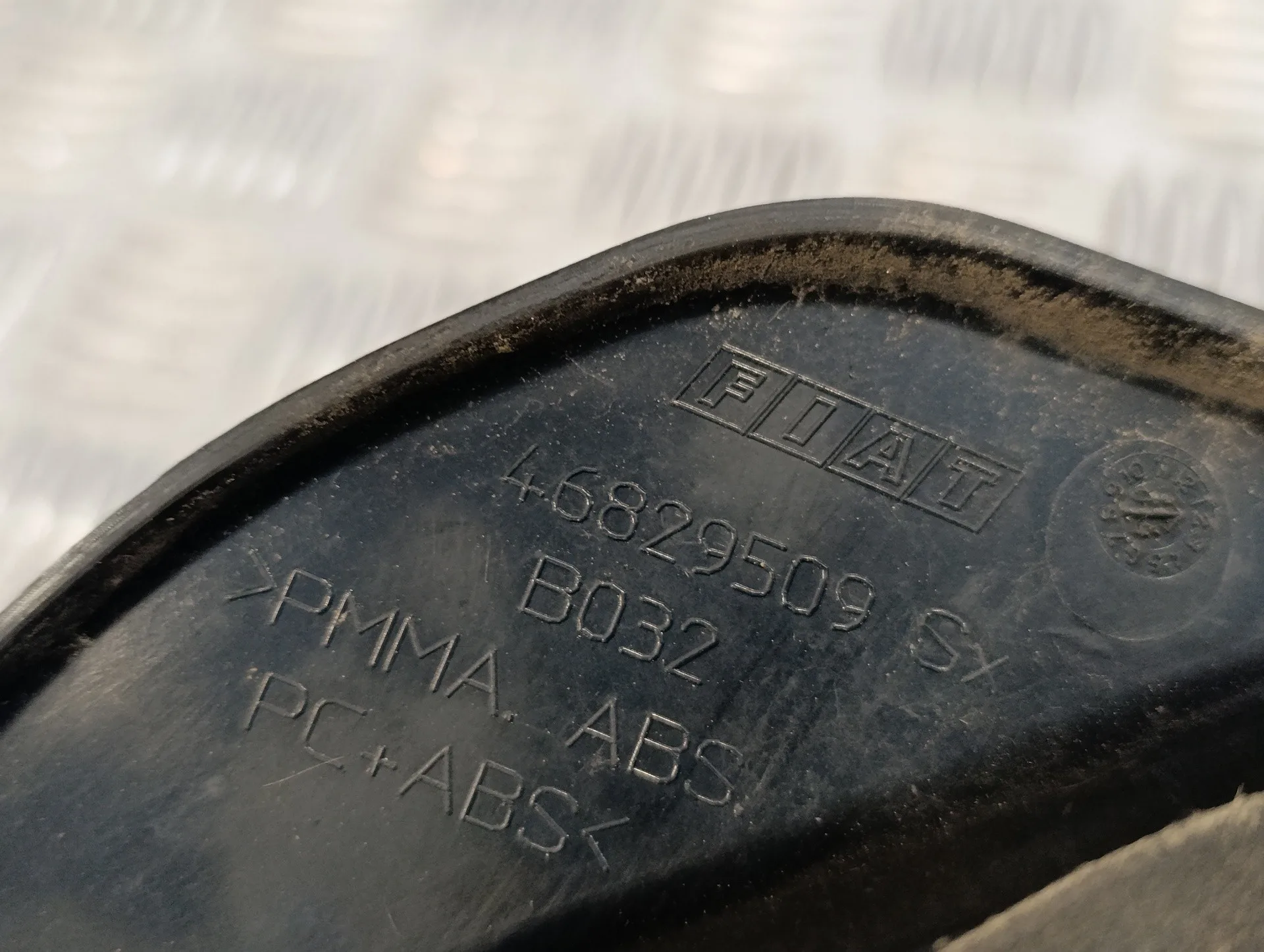 Piloto Trasero Izquierdo para Fiat Idea (135)