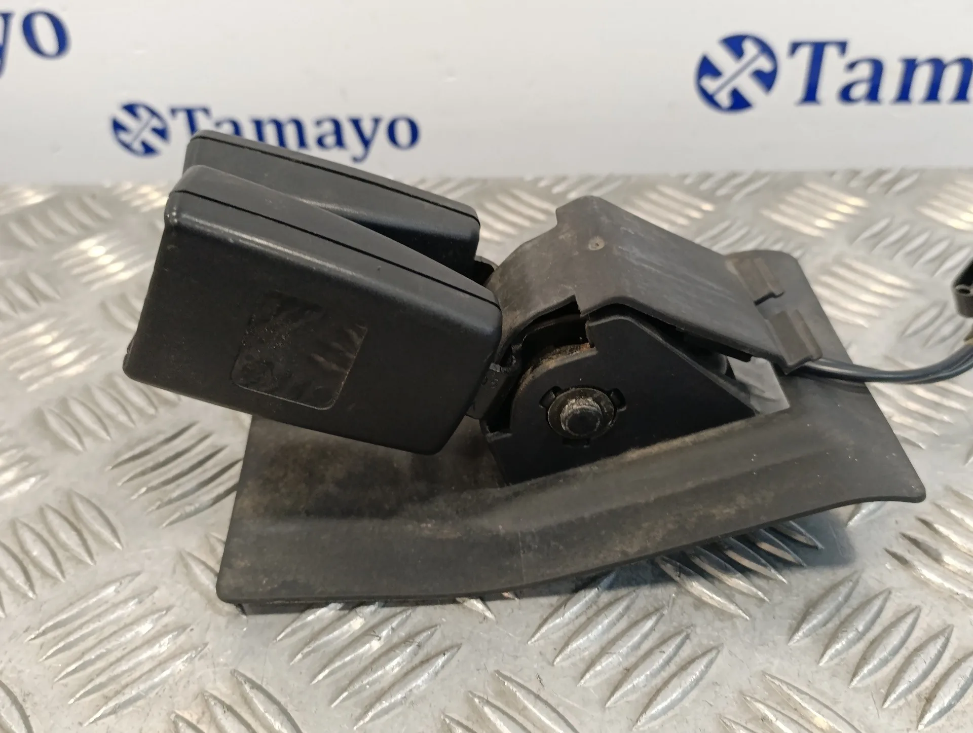 Enganche Cinturon Trasero Central para Mini Mini (R56)