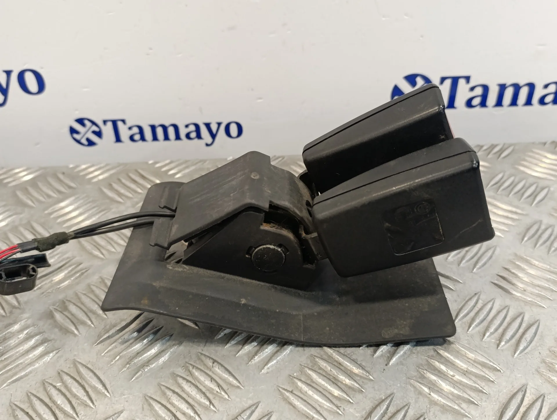 Enganche Cinturon Trasero Central para Mini Mini (R56)