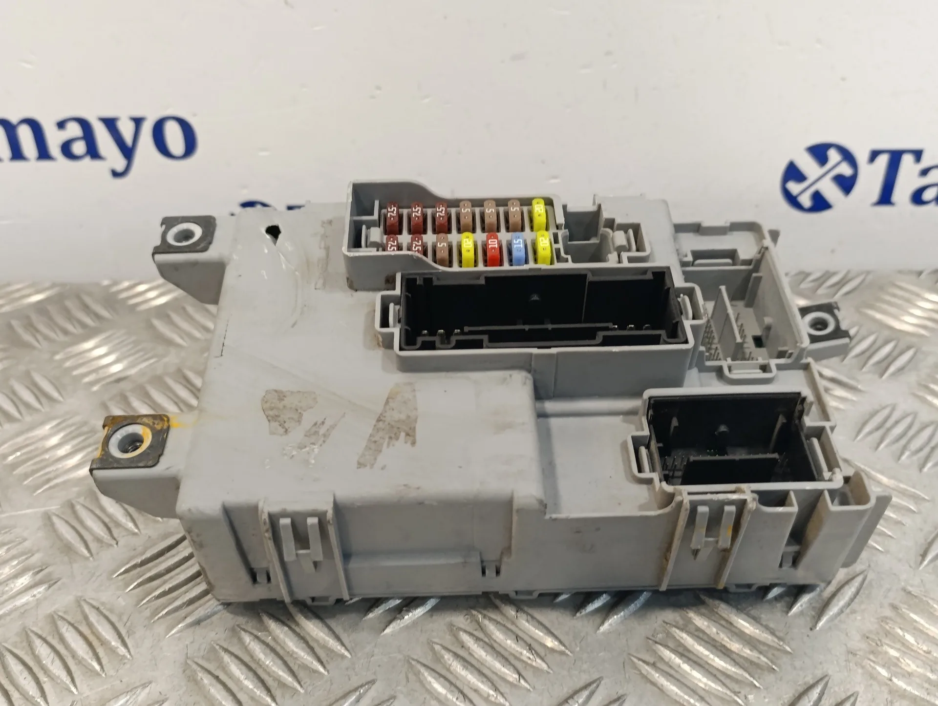 Caja Reles / Fusibles para Fiat Doblo