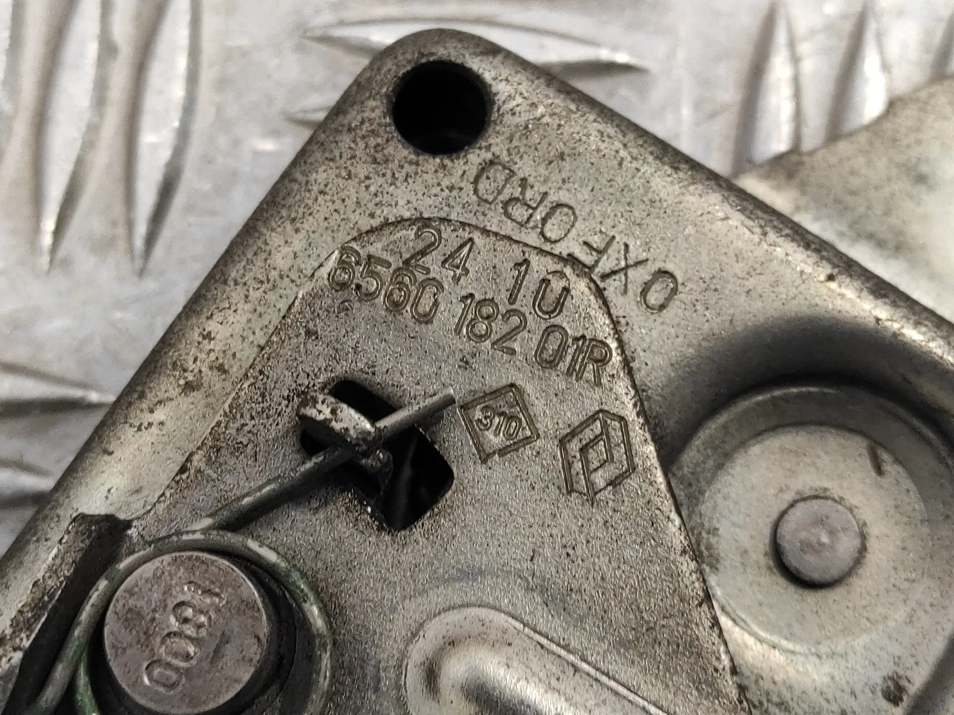 Cerradura Capot para Renault Kangoo