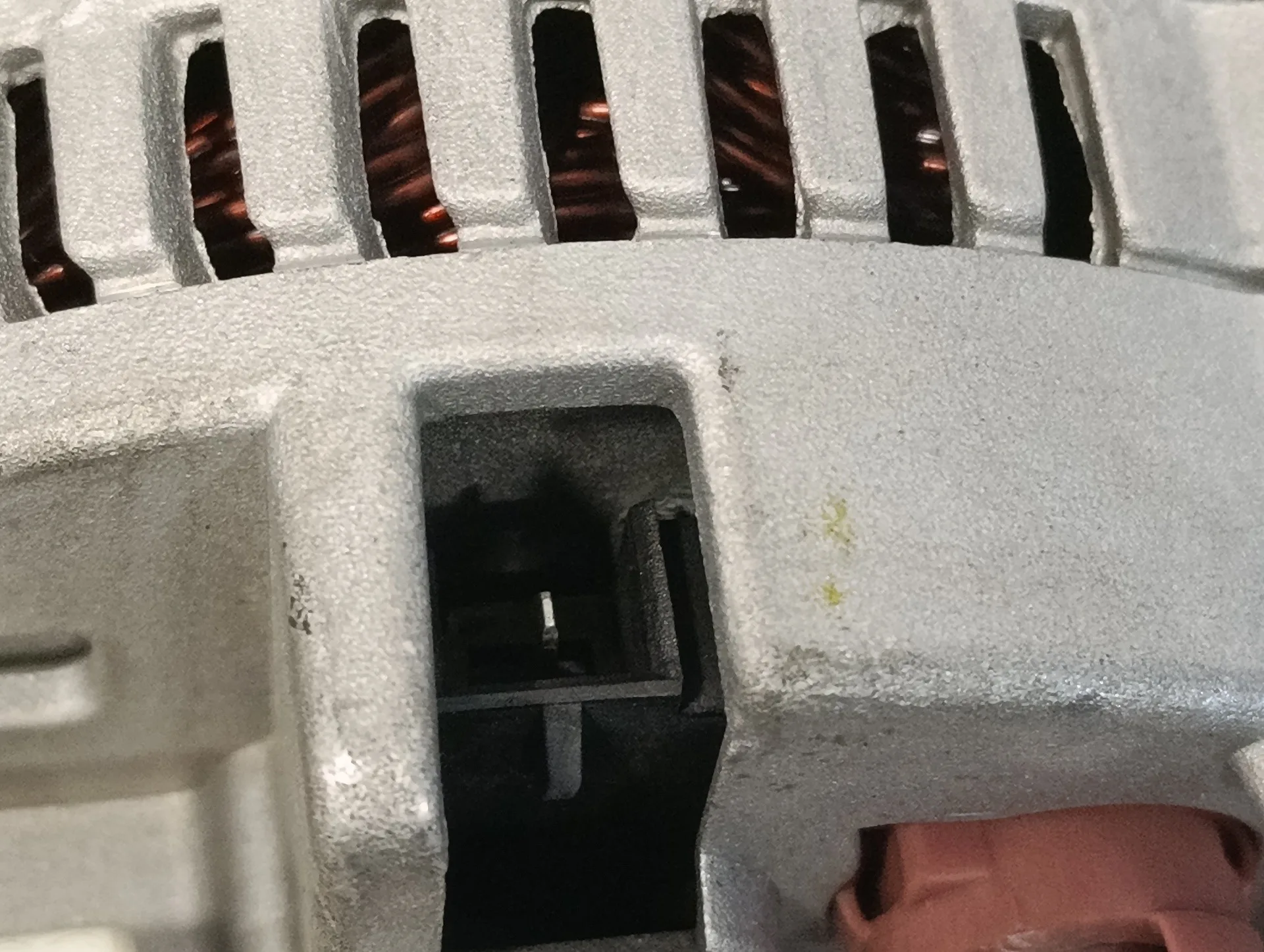 Alternador para Ford Mondeo Berlina (Gd)