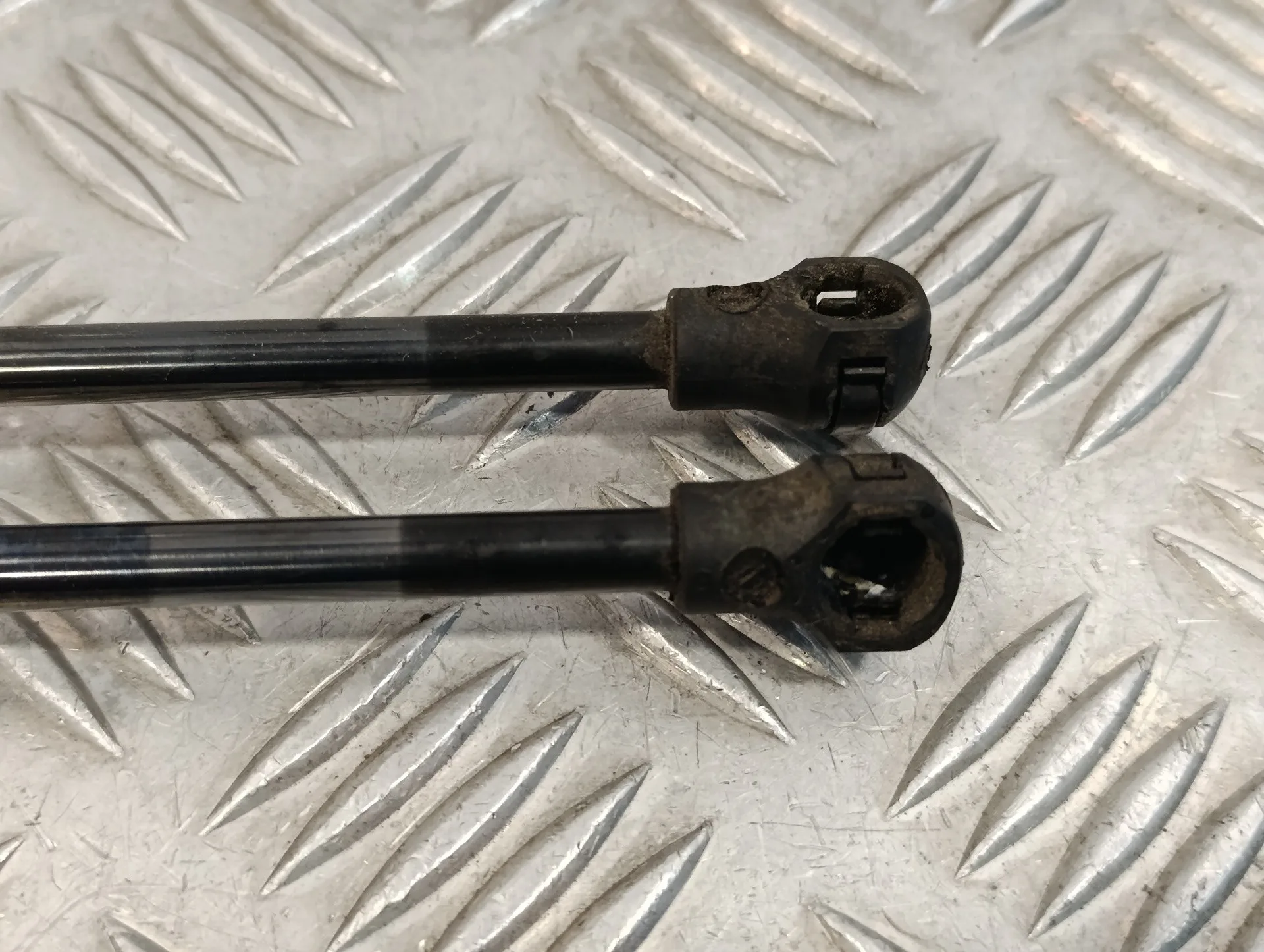Amortiguadores Maletero / Porton para Peugeot 308