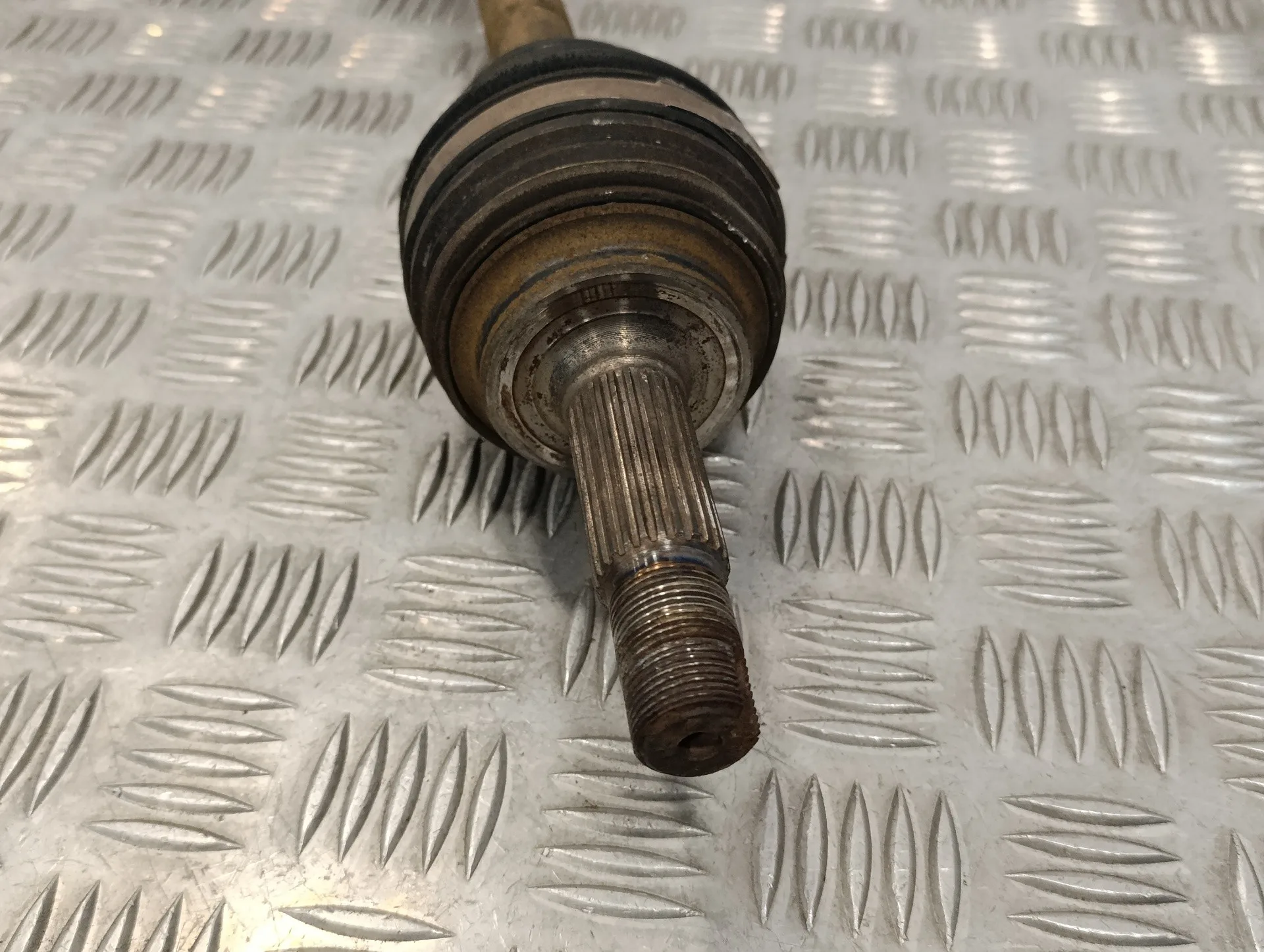 Transmision Delantera Izquierda para Toyota Yaris (Ncp1/Nlp1/Scp1)