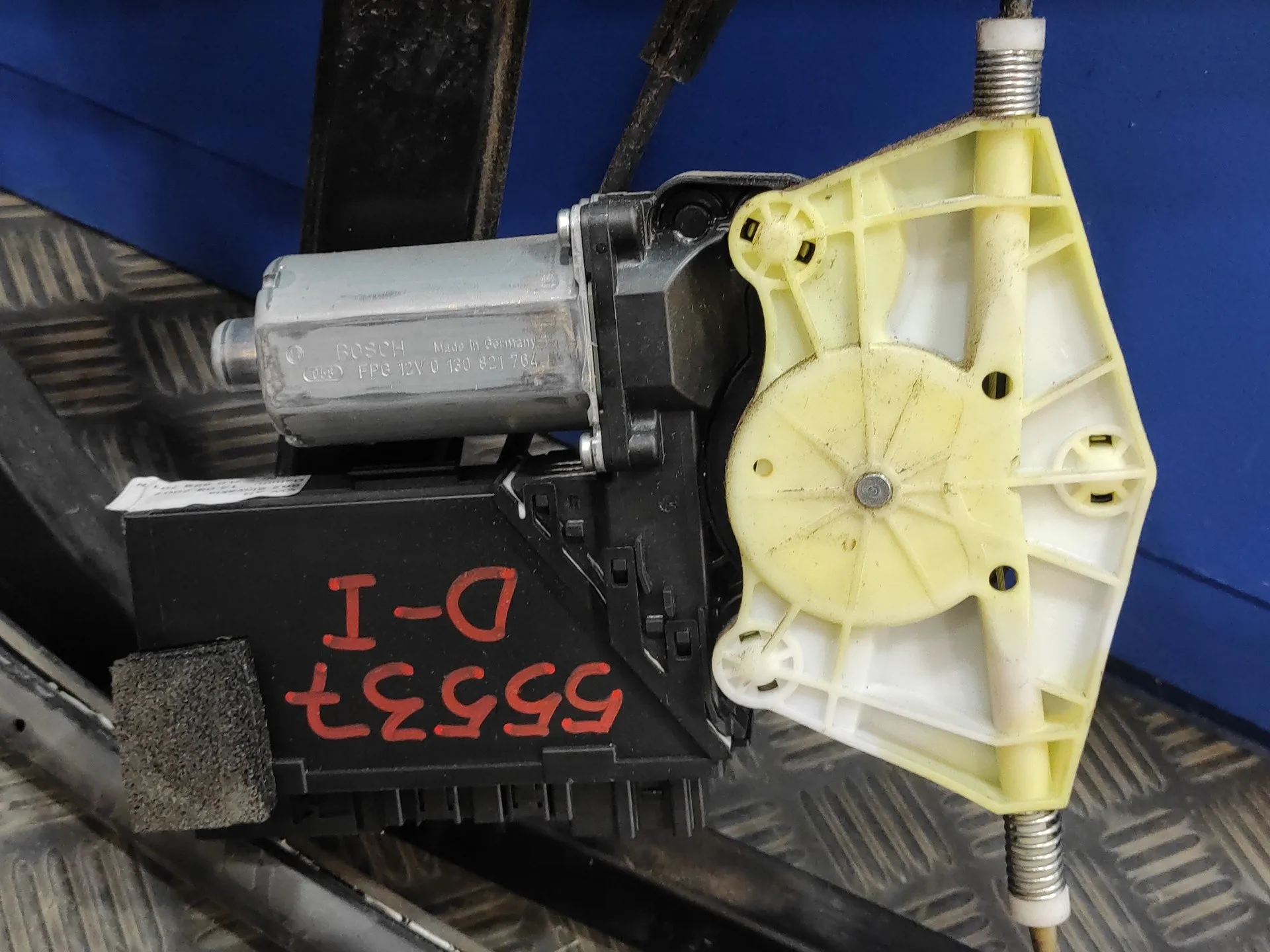 Elevalunas Delantero Izquierdo para Volkswagen Touareg (7L6)