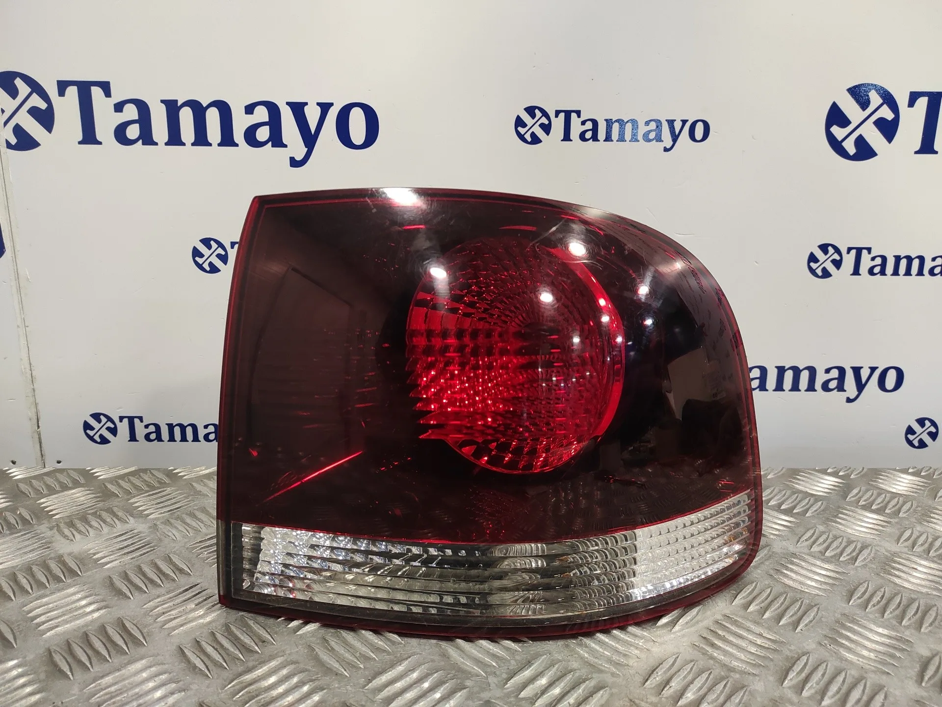 Piloto Trasero Derecho para Volkswagen Touareg (7L6)