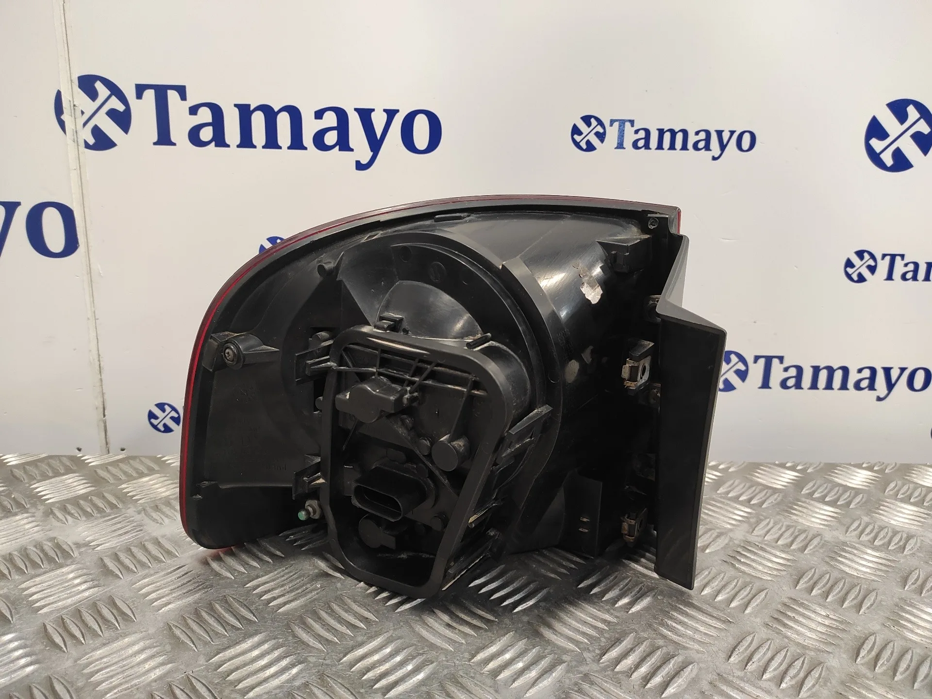 Piloto Trasero Derecho para Volkswagen Touareg (7L6)