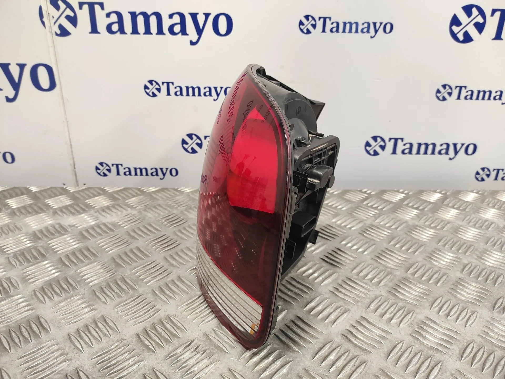 Piloto Trasero Derecho para Volkswagen Touareg (7L6)
